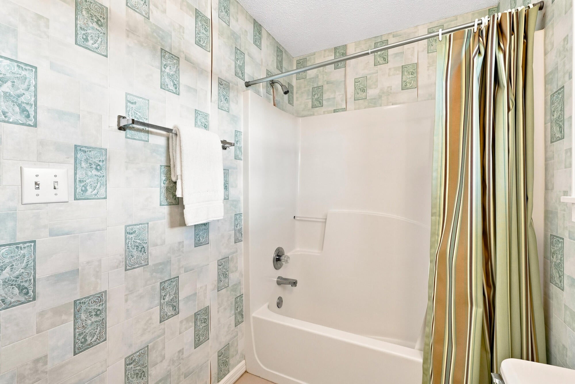 BEACHSIDE VILLAS CONDO - Residential