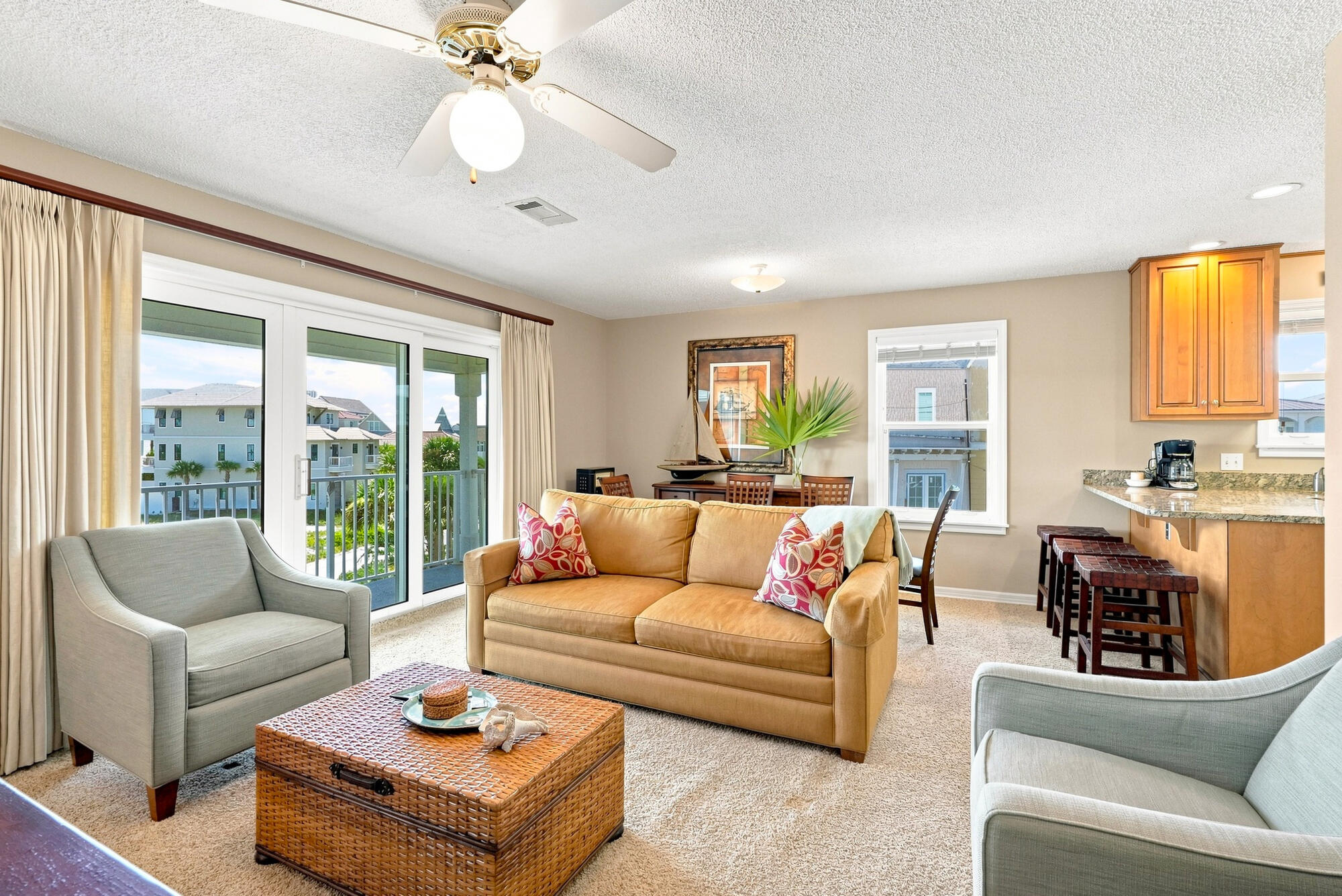 BEACHSIDE VILLAS CONDO - Residential