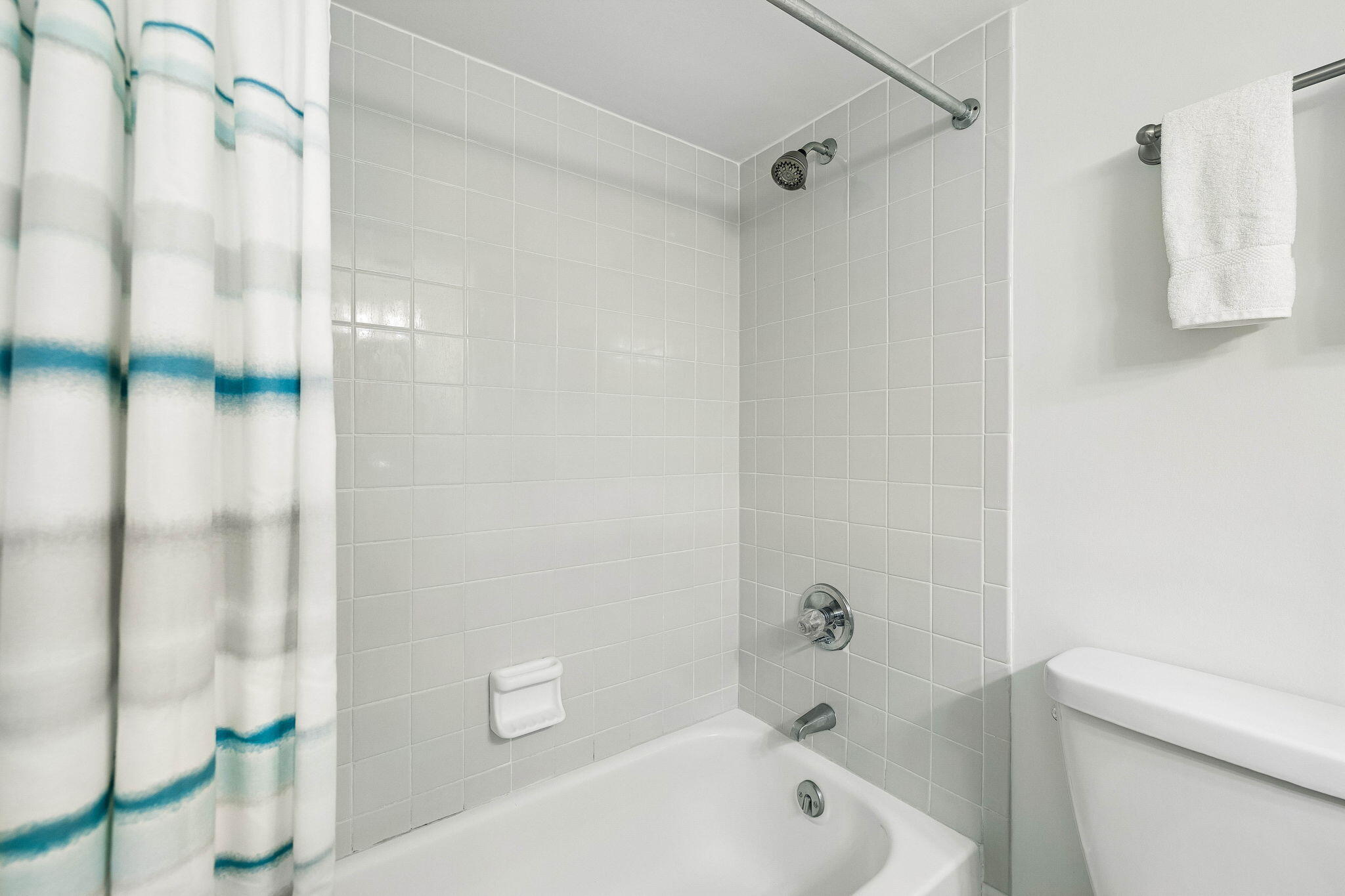 MAINSAIL CONDO PH 3 - Residential