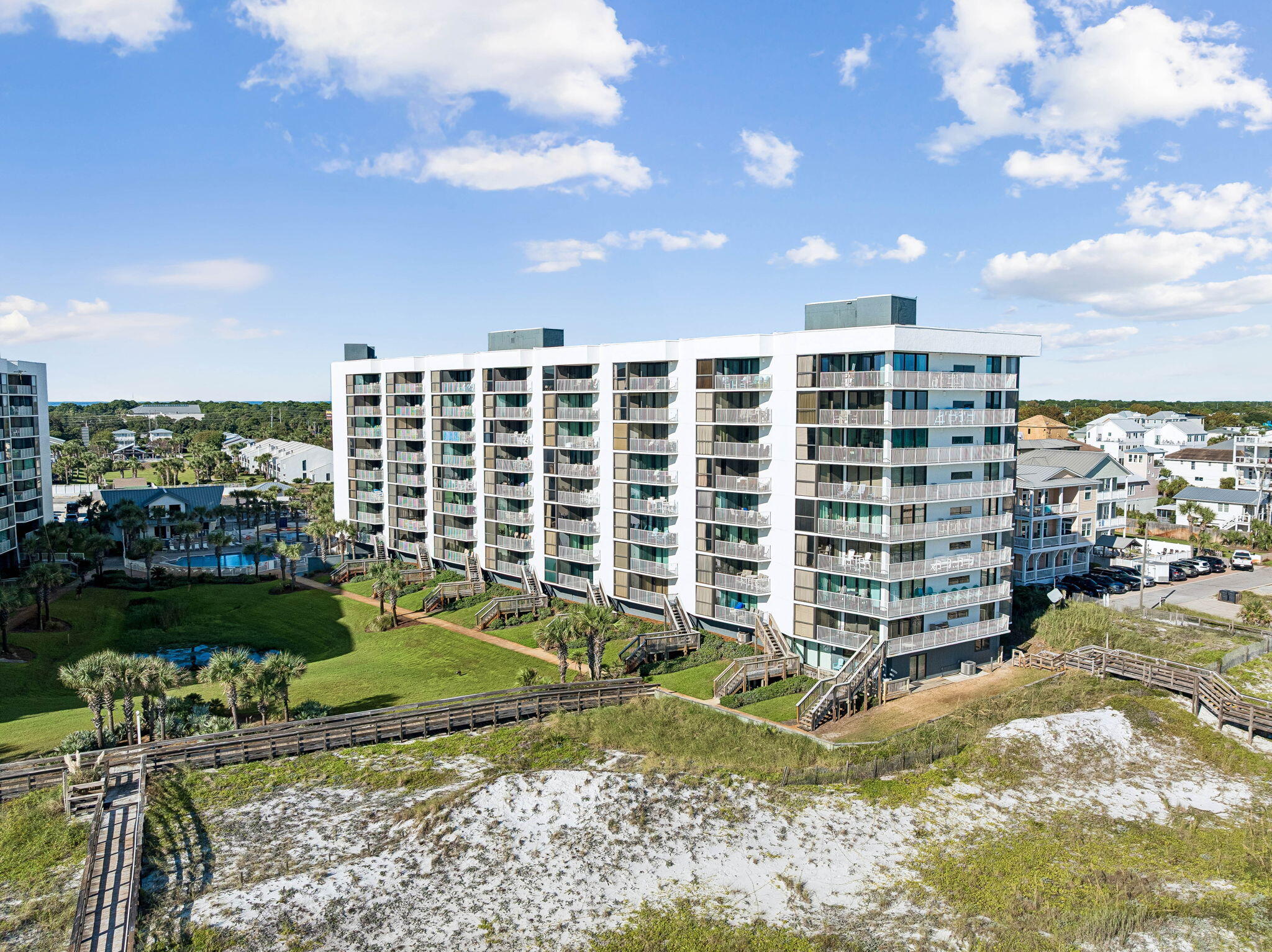 MAINSAIL CONDO PH 3 - Residential