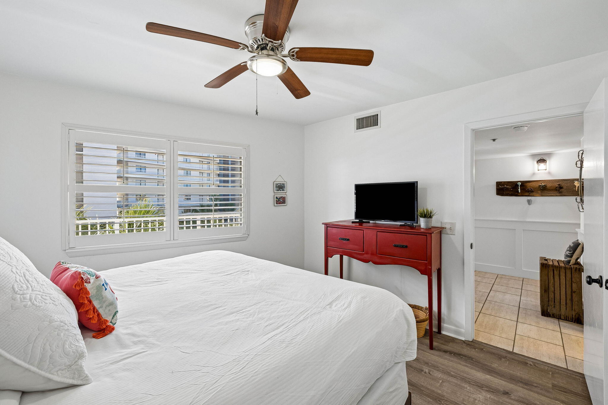 MAINSAIL CONDO PH 3 - Residential