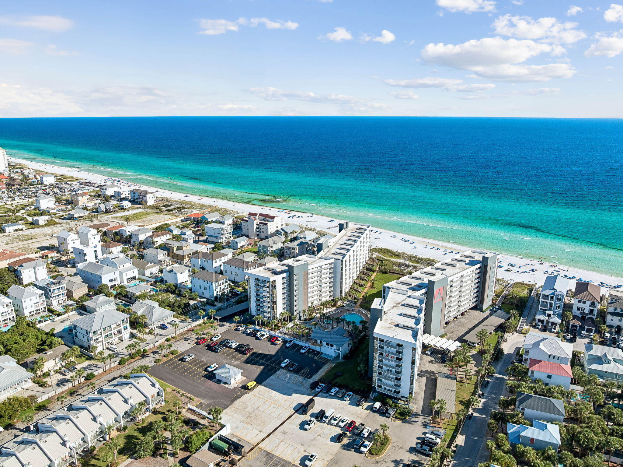 MAINSAIL CONDO PH 3 - Residential