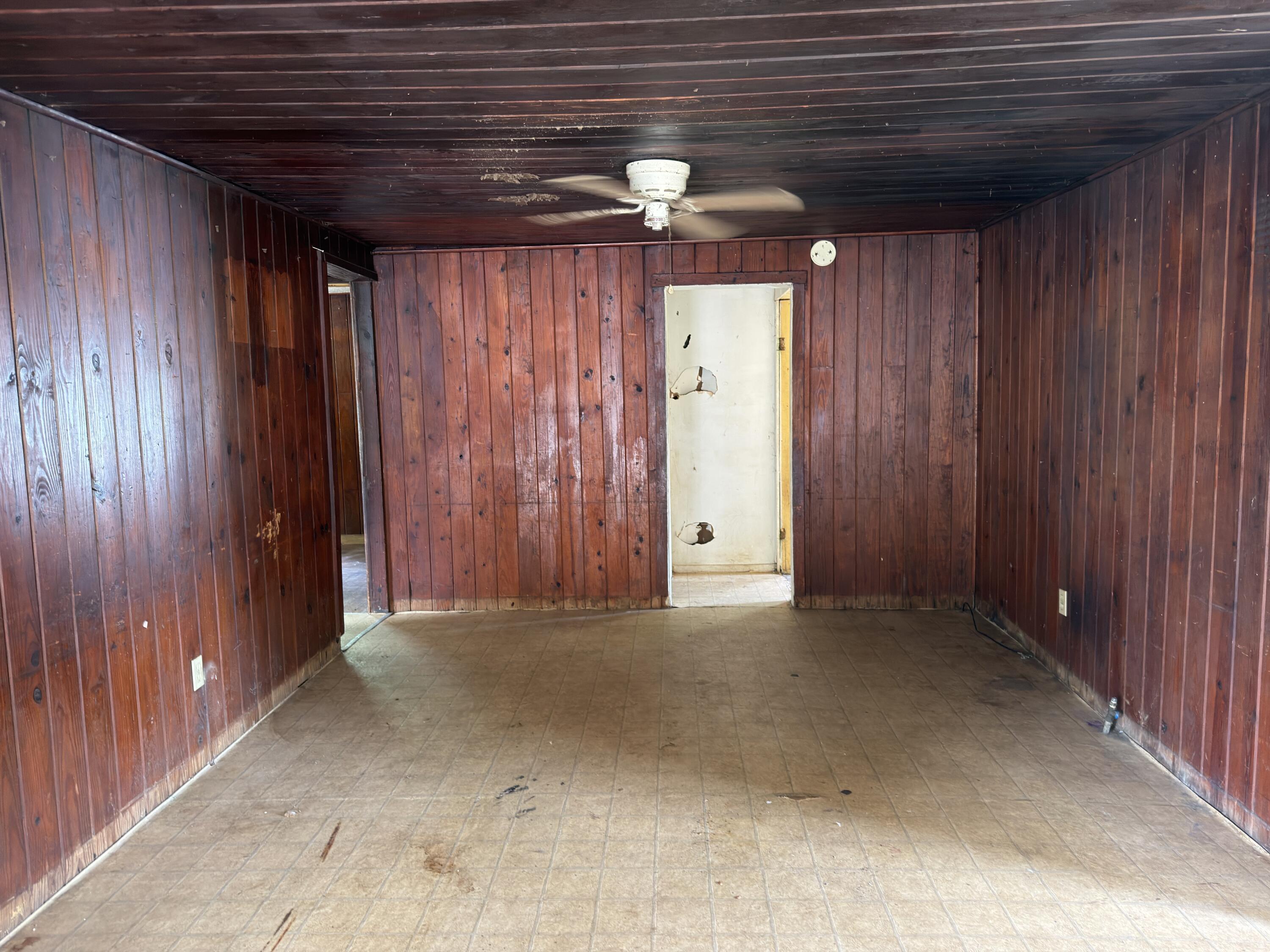 PINECREST - Residential