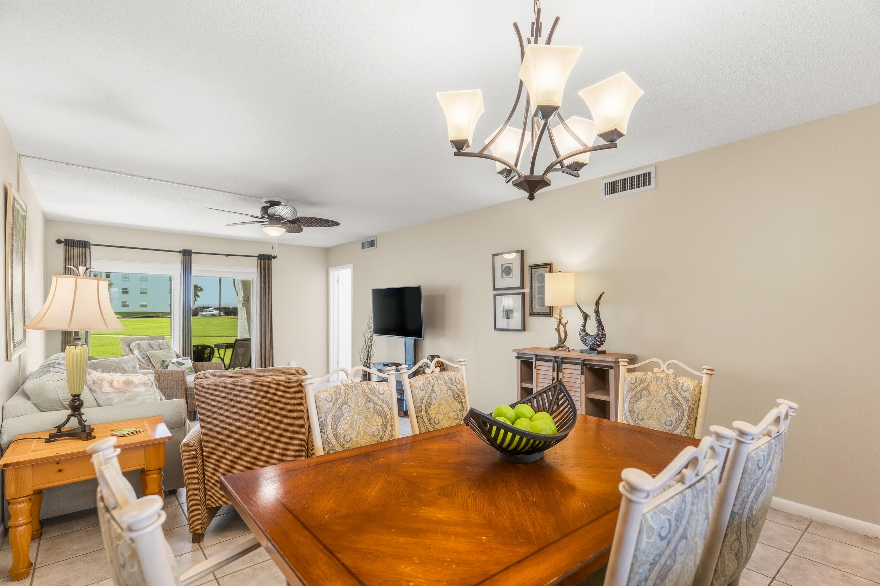 EL MATADOR CONDO - Residential