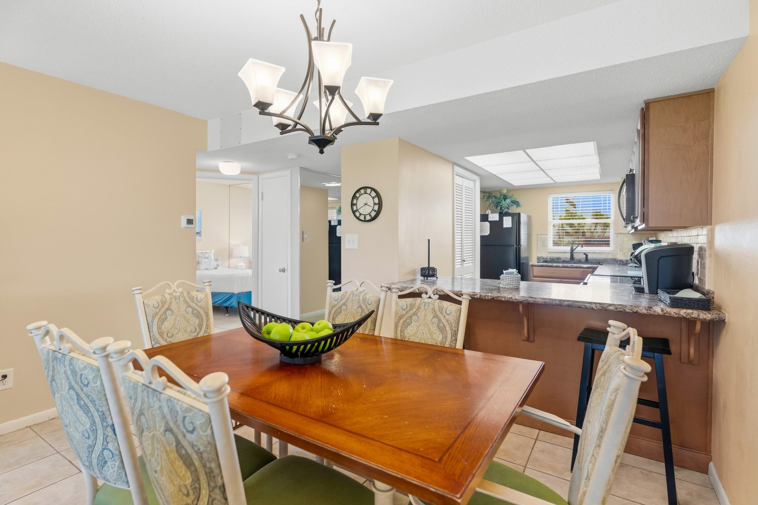 EL MATADOR CONDO - Residential
