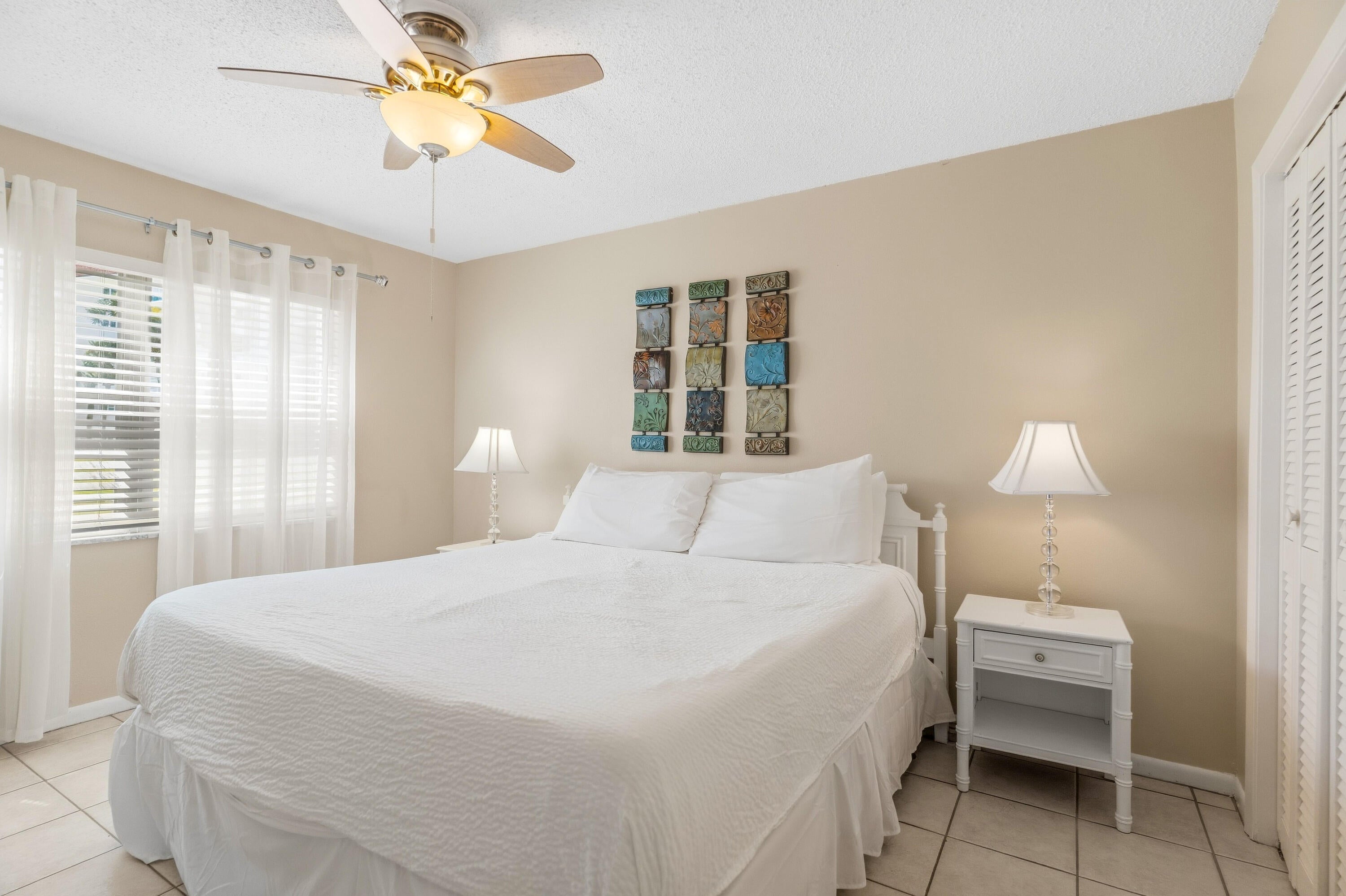 EL MATADOR CONDO - Residential