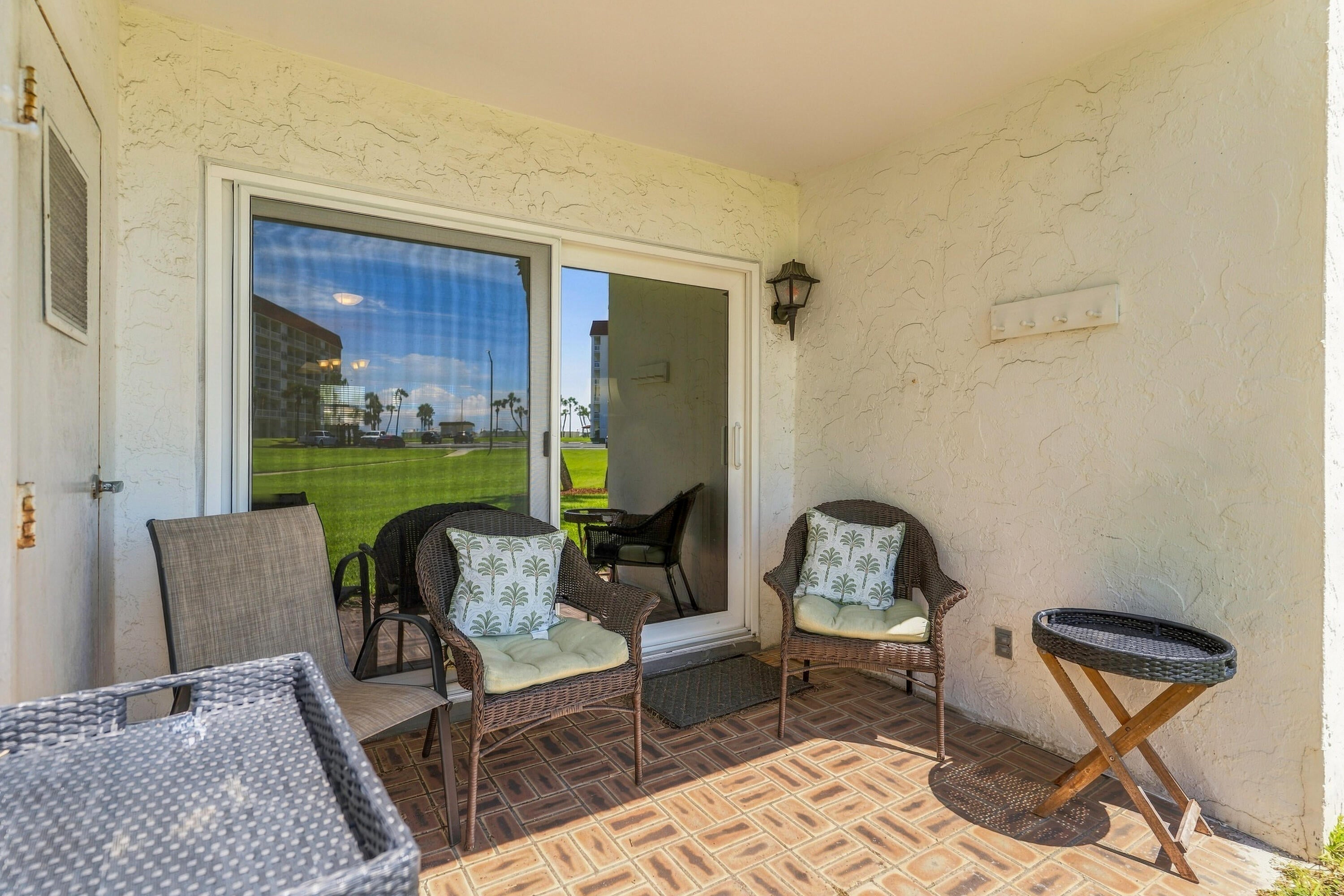 EL MATADOR CONDO - Residential