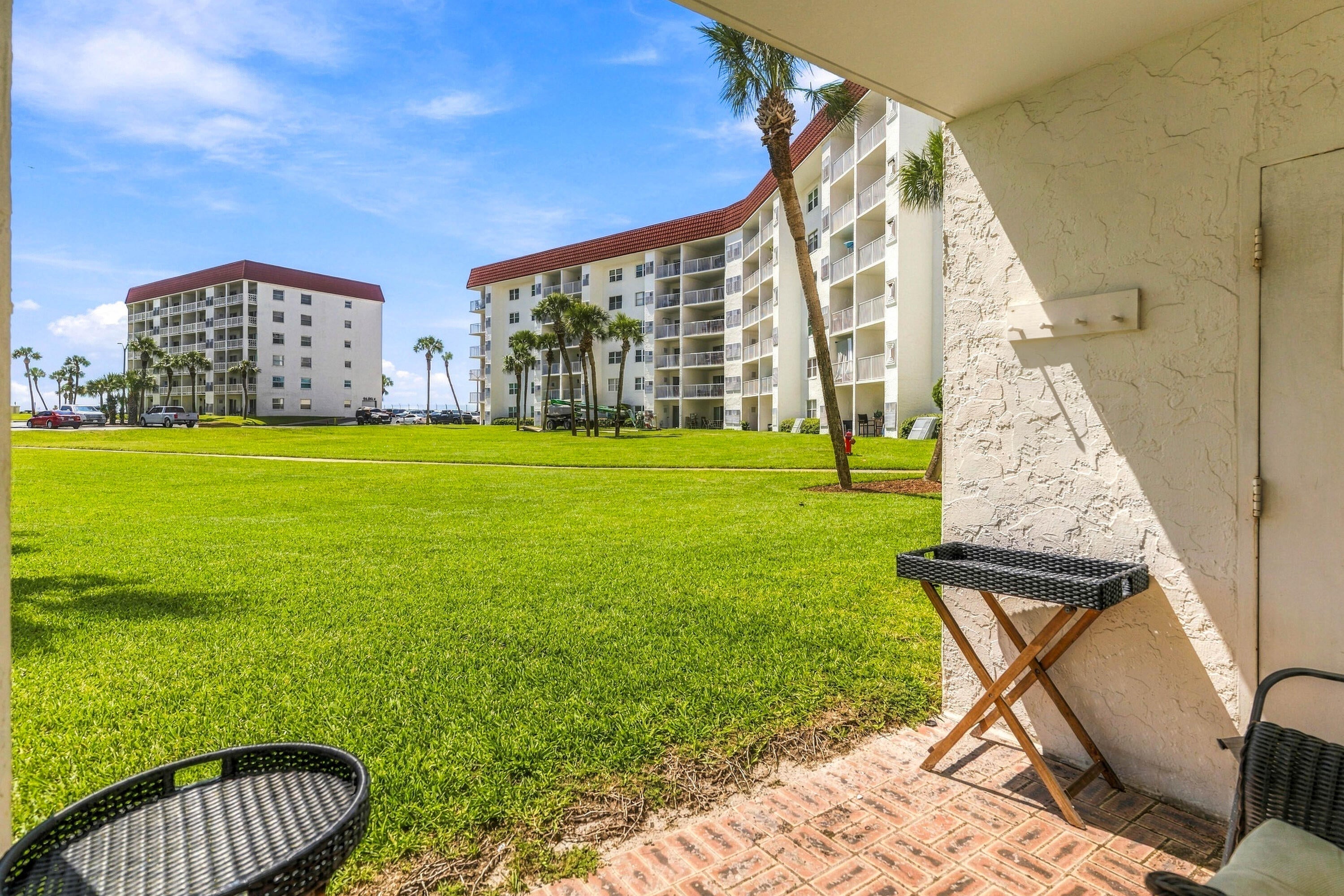 EL MATADOR CONDO - Residential