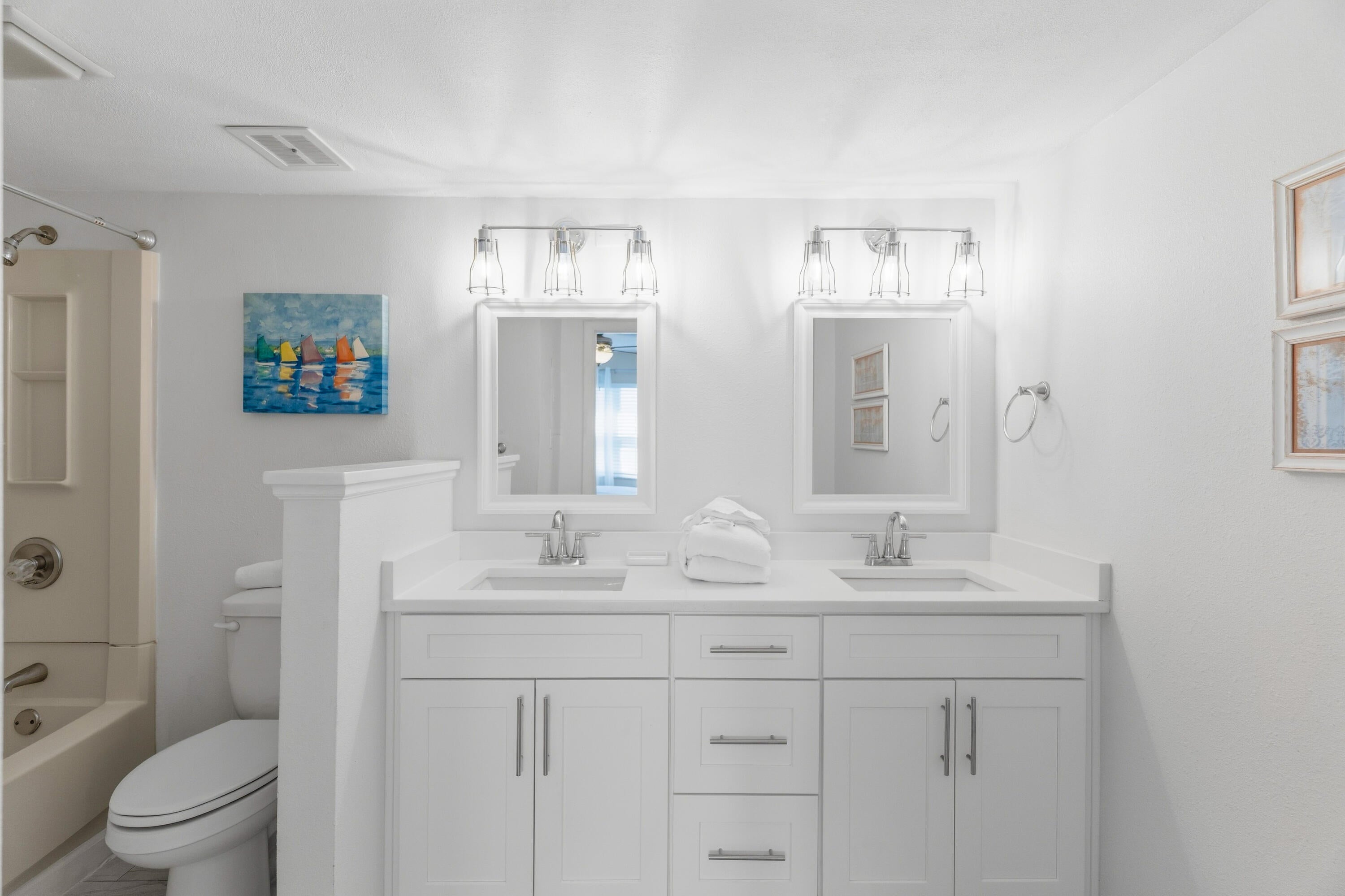 EL MATADOR CONDO - Residential