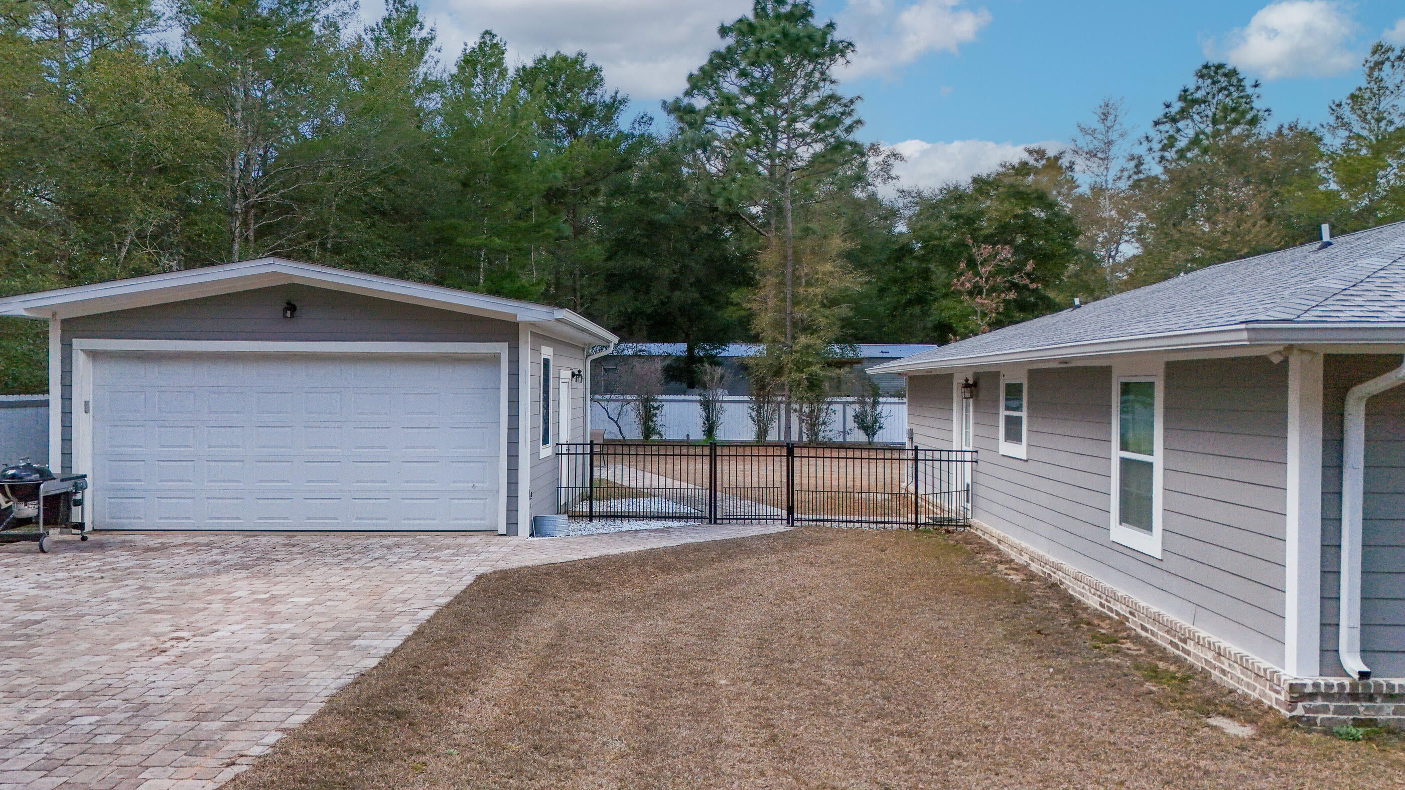 OAKWOOD HILLS - Residential