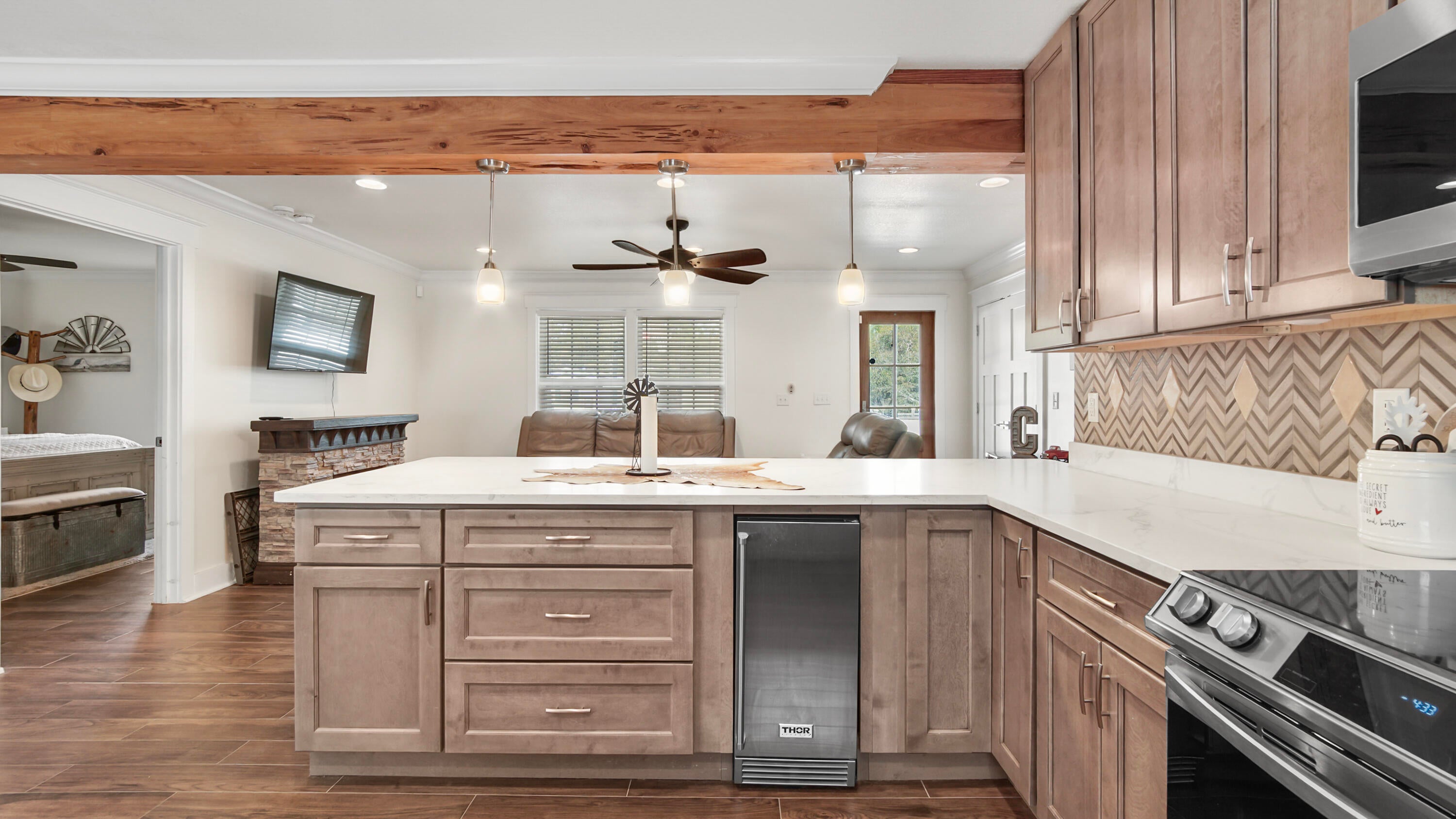 OAKWOOD HILLS - Residential
