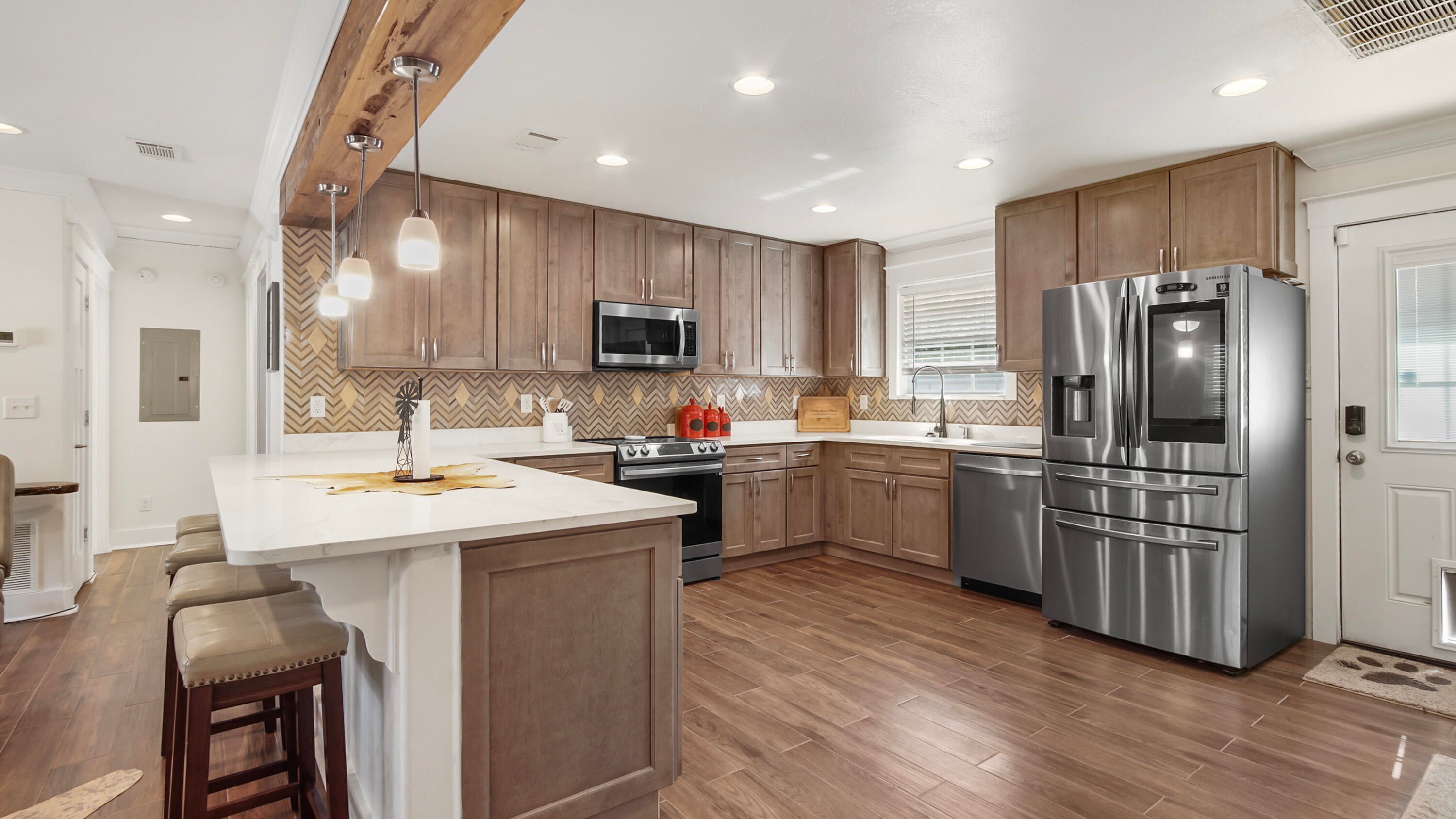 OAKWOOD HILLS - Residential