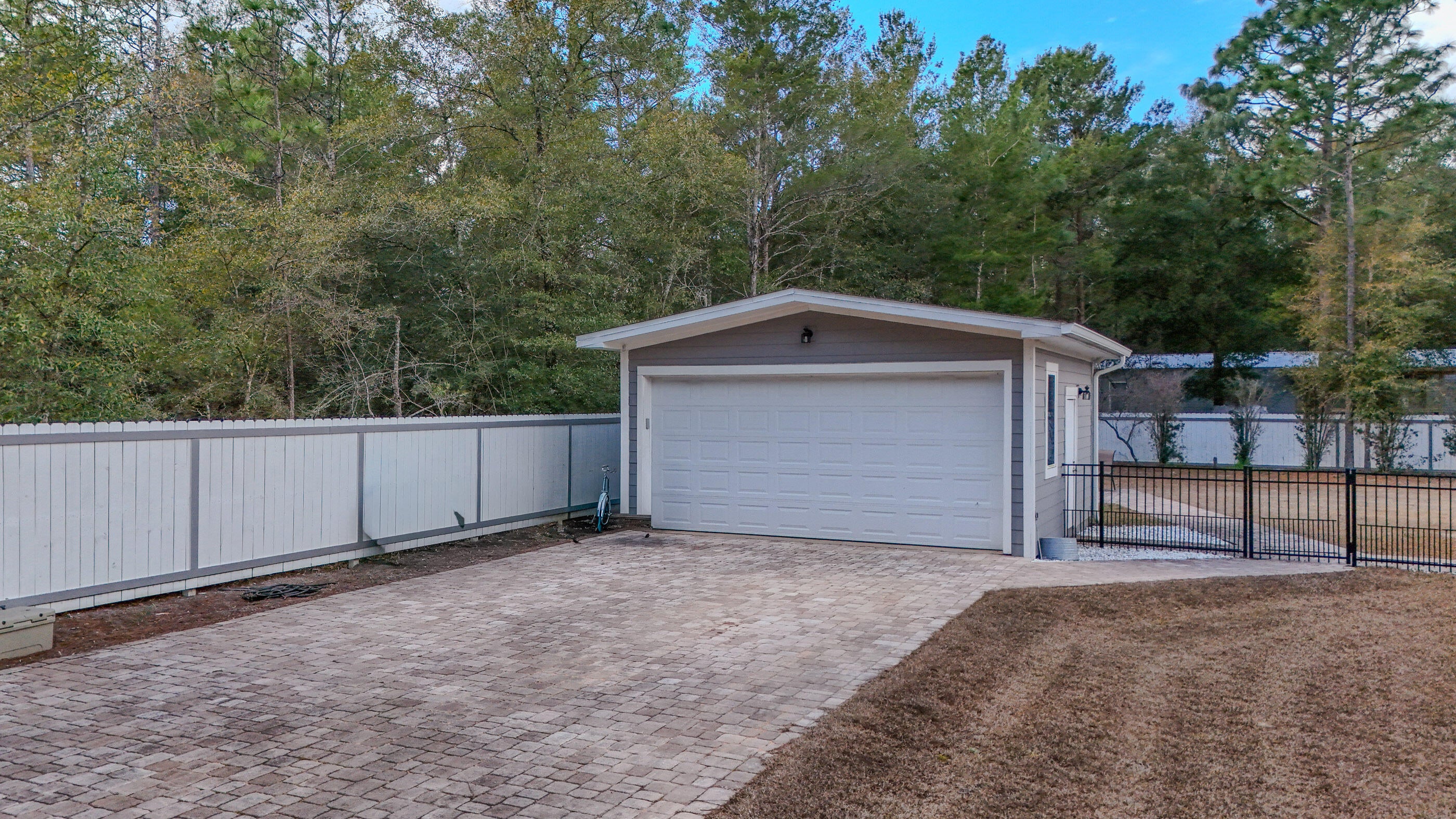 OAKWOOD HILLS - Residential