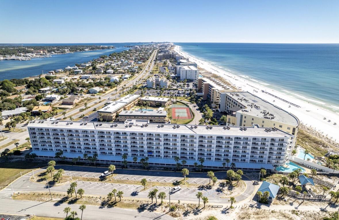 SEACREST CONDOMINIUMS - Residential