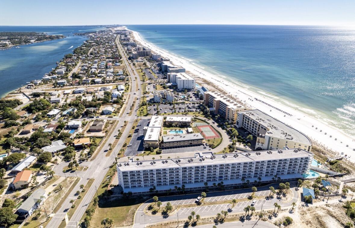 SEACREST CONDOMINIUMS - Residential