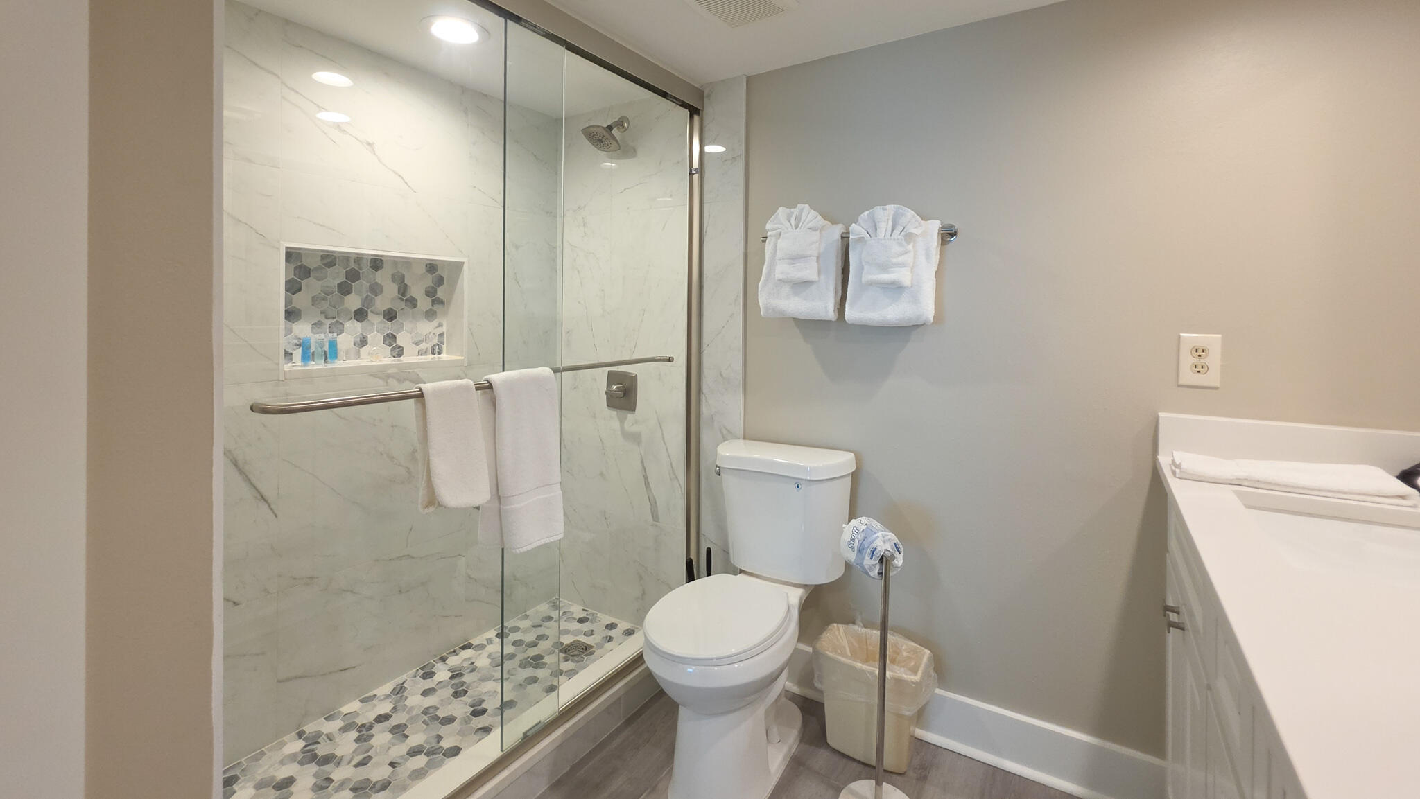 BREAKERS OF FWB PH 2 - Residential