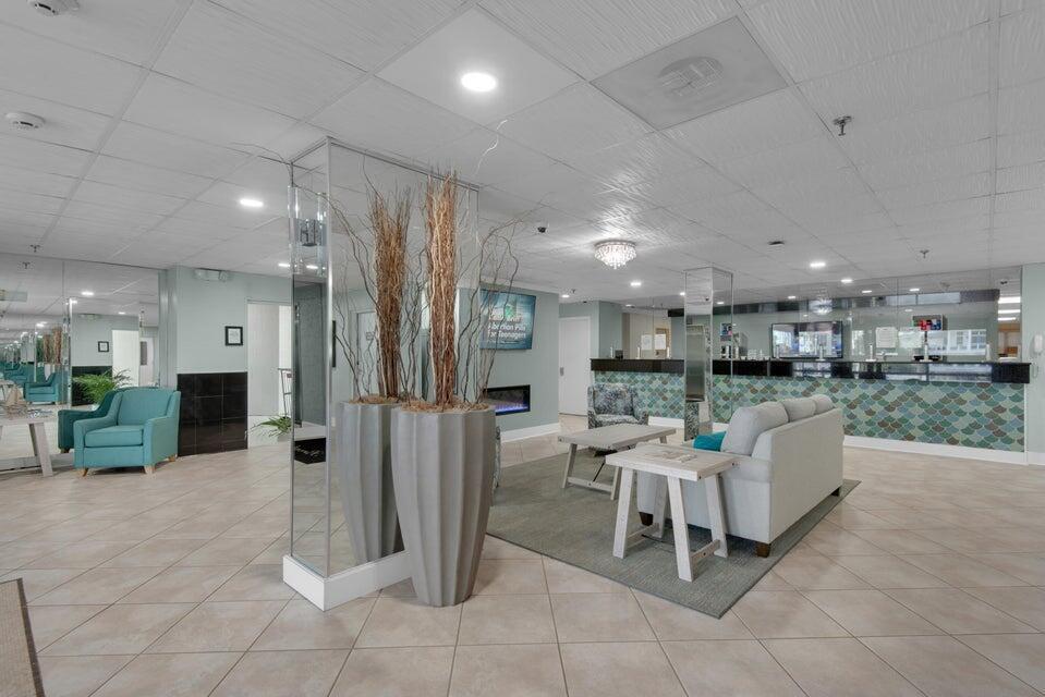 BREAKERS OF FWB PH 2 - Residential