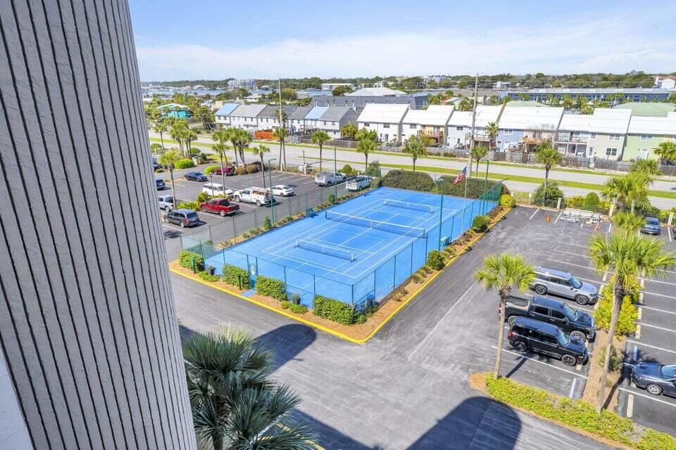 BREAKERS OF FWB PH 2 - Residential