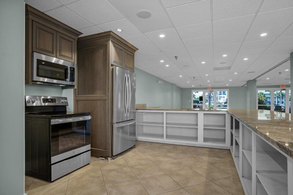 BREAKERS OF FWB PH 2 - Residential