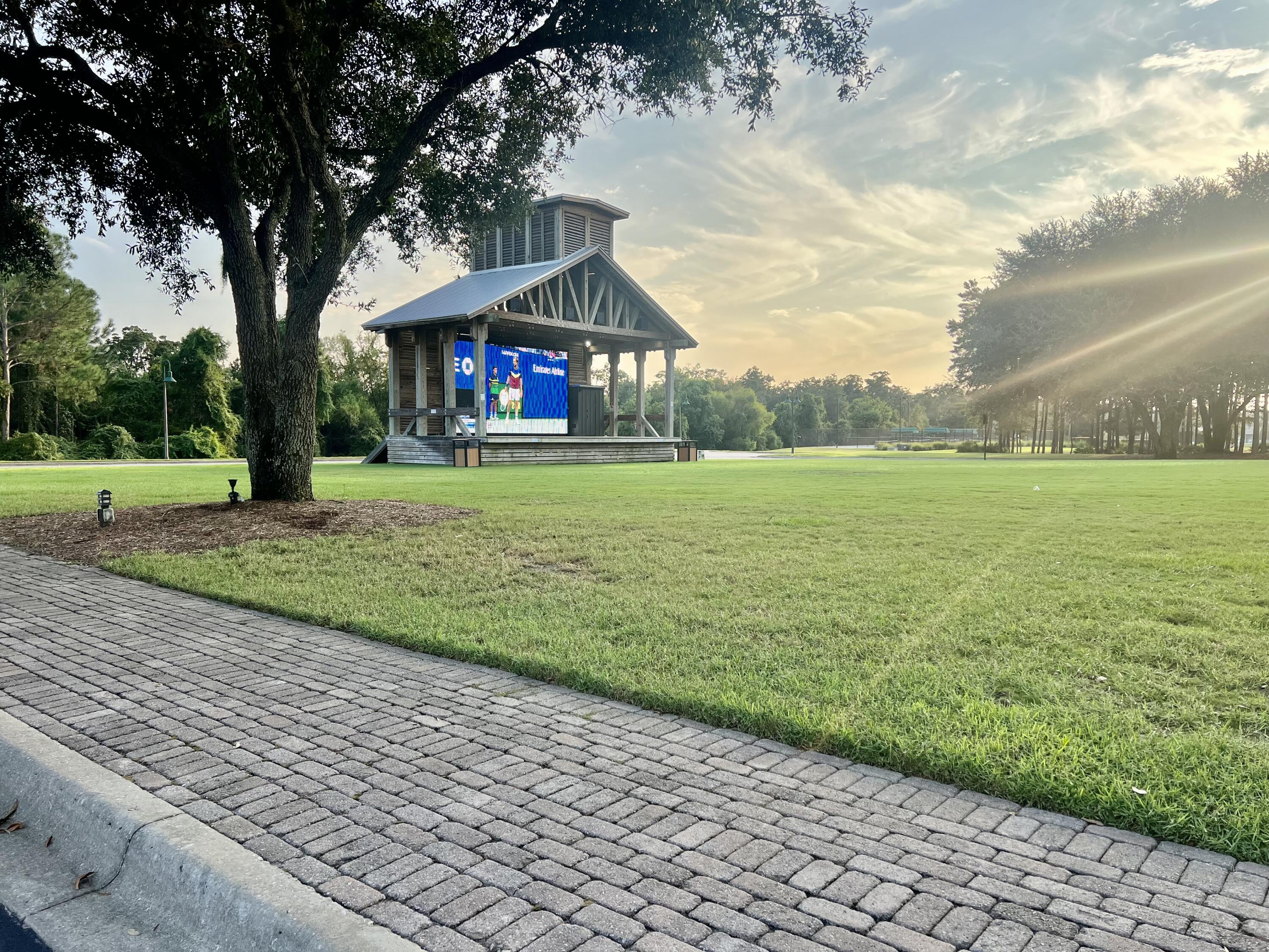 Buxton's Mill in Hammock Bay - Residential
