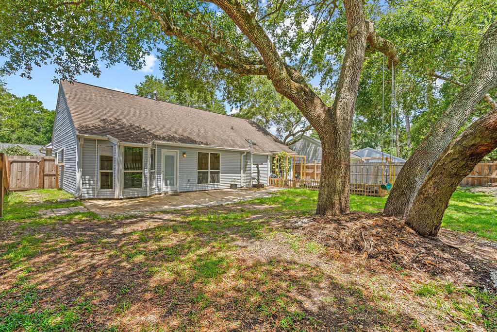 EMERALD GARDENS NORTH 1ST ADDN - Residential