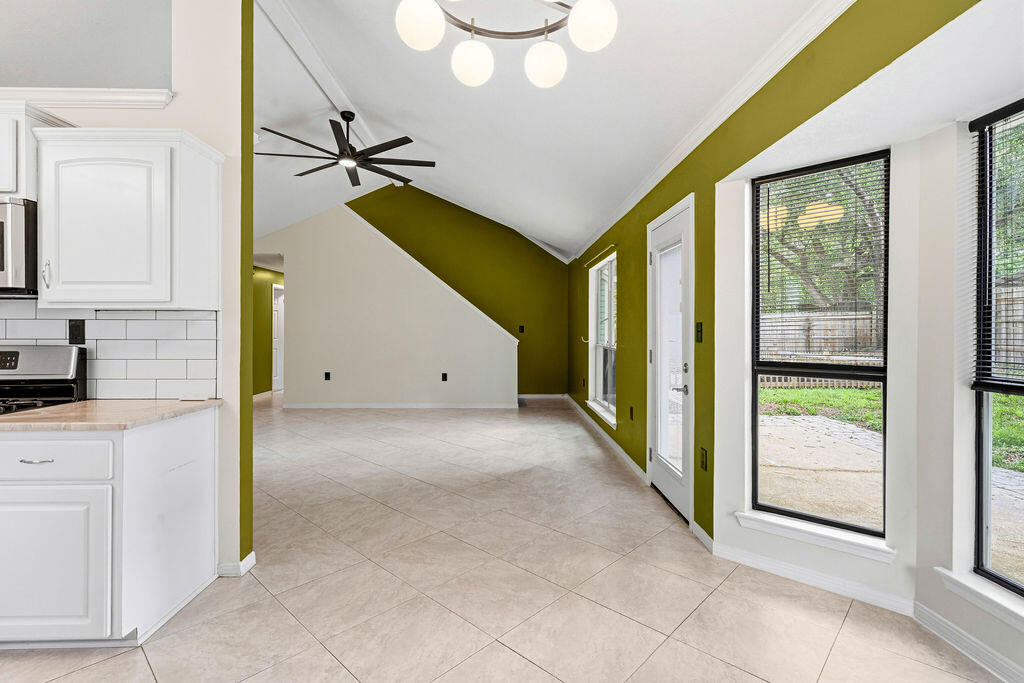 EMERALD GARDENS NORTH 1ST ADDN - Residential