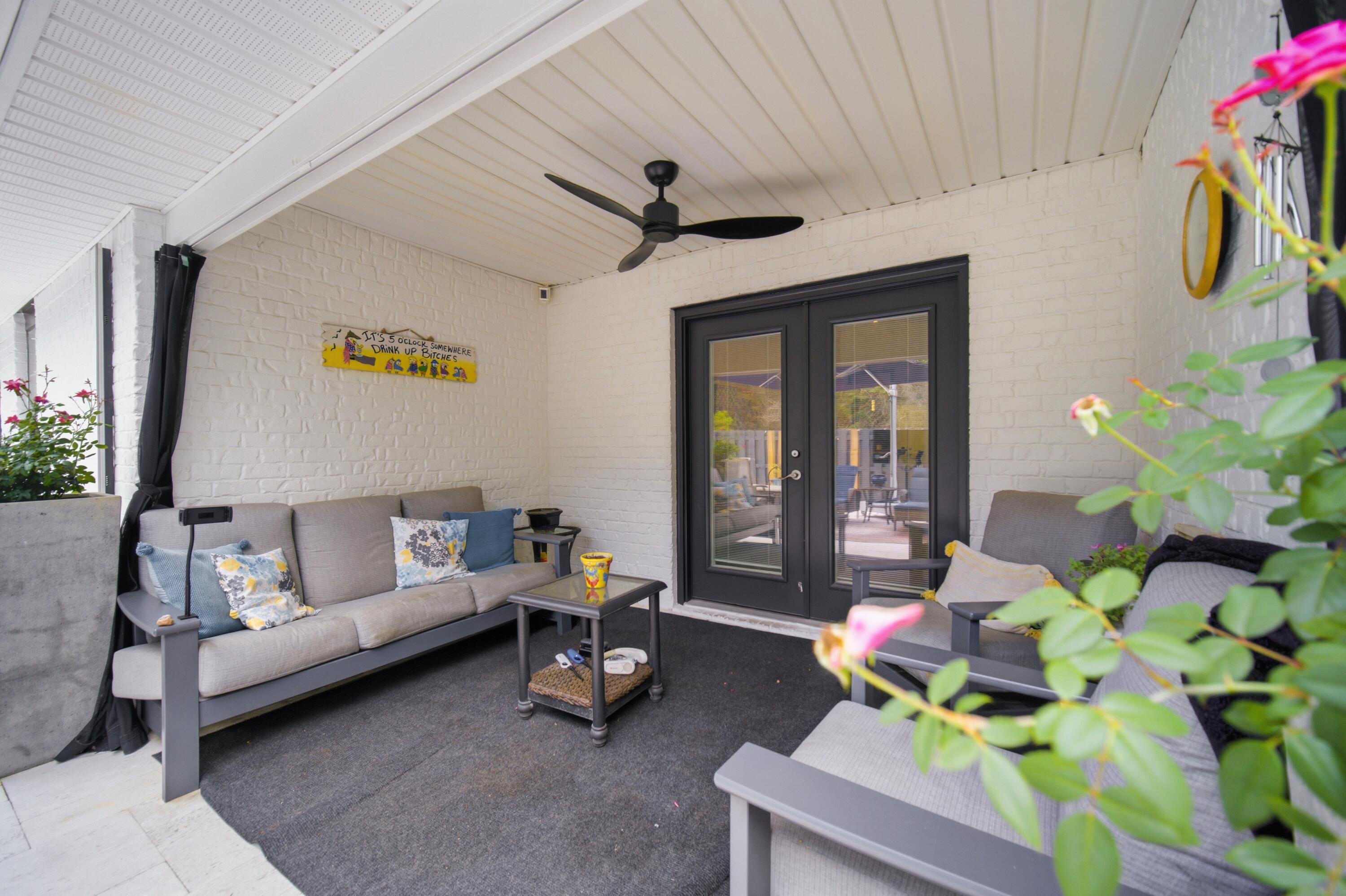 PARADISE RETREAT - Residential