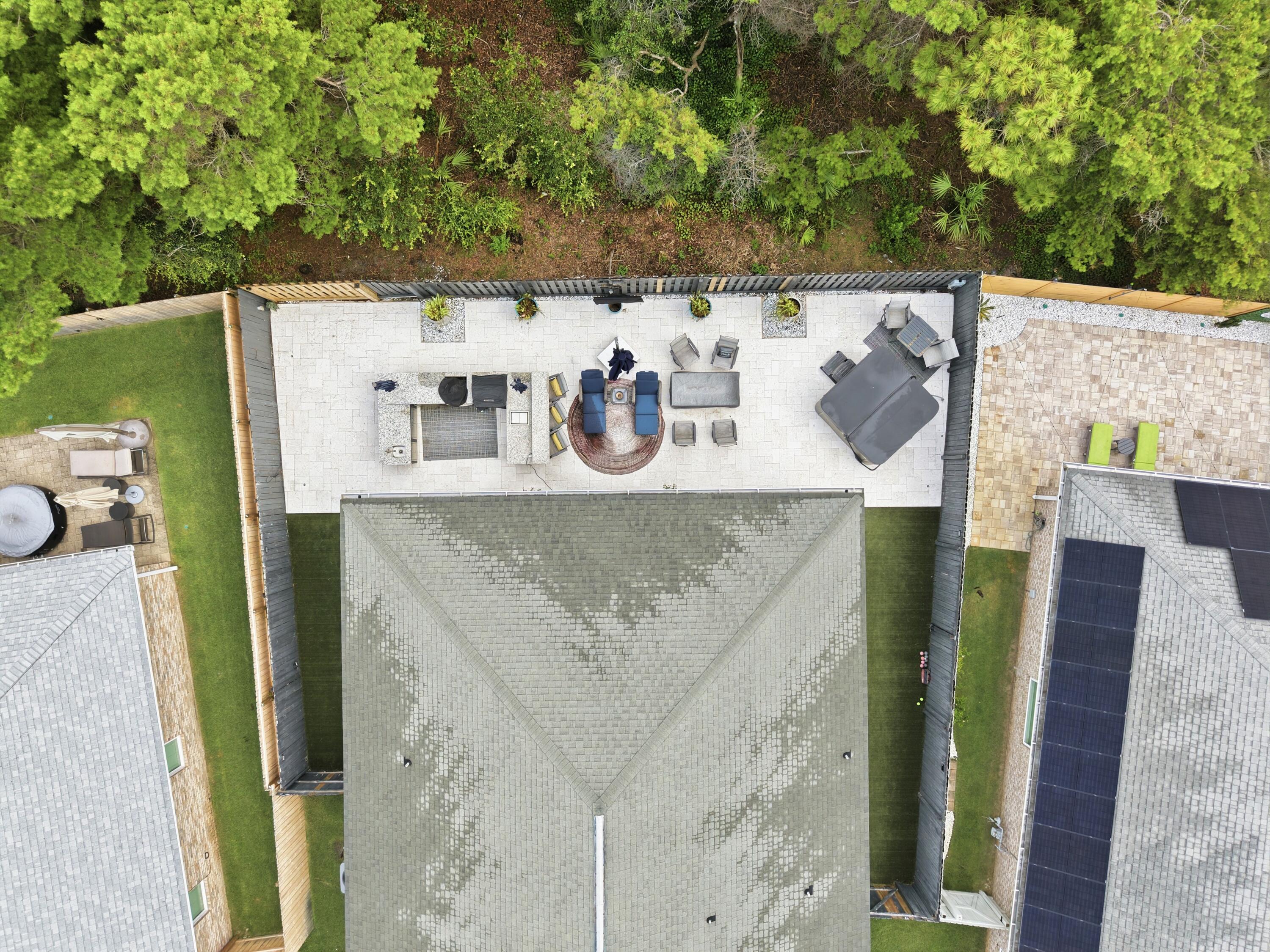 PARADISE RETREAT - Residential