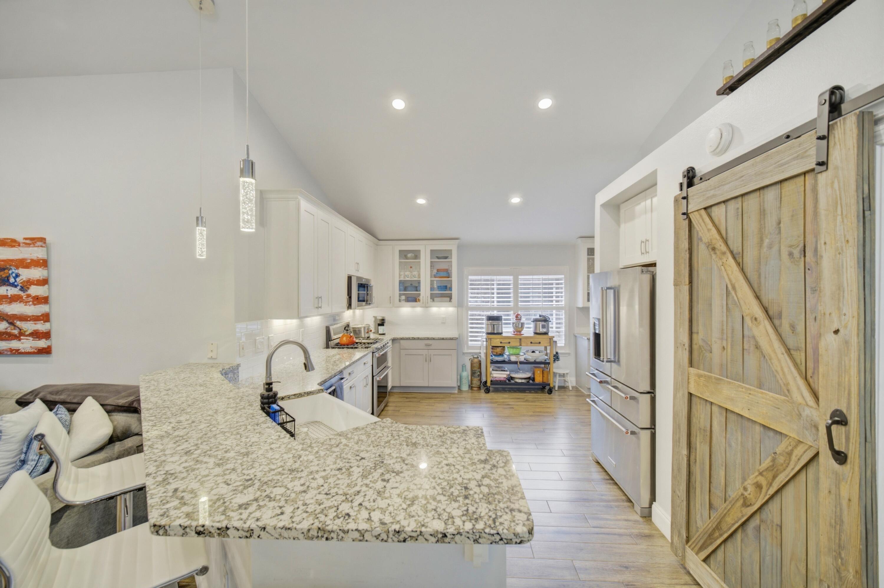 PARADISE RETREAT - Residential