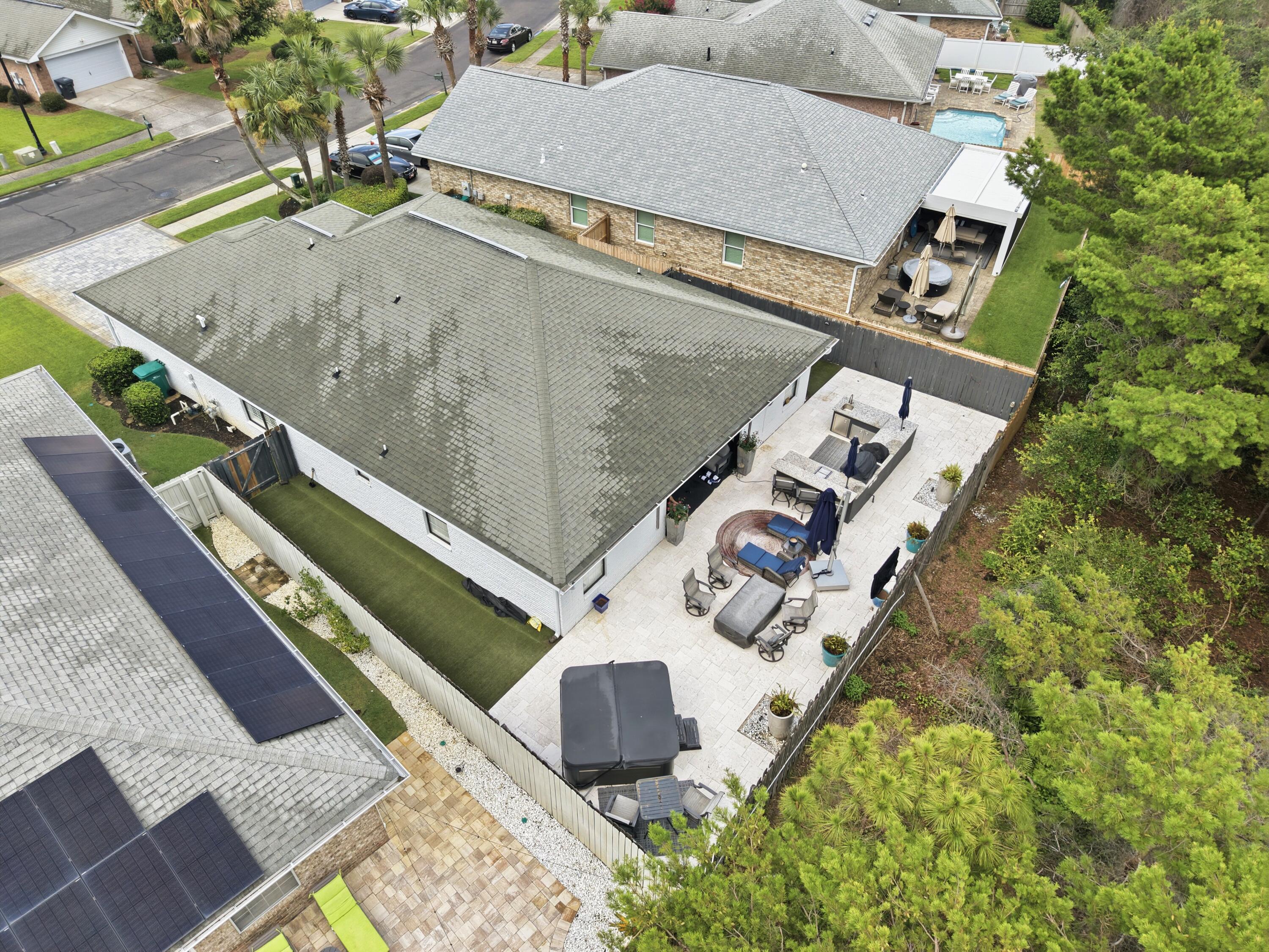 PARADISE RETREAT - Residential