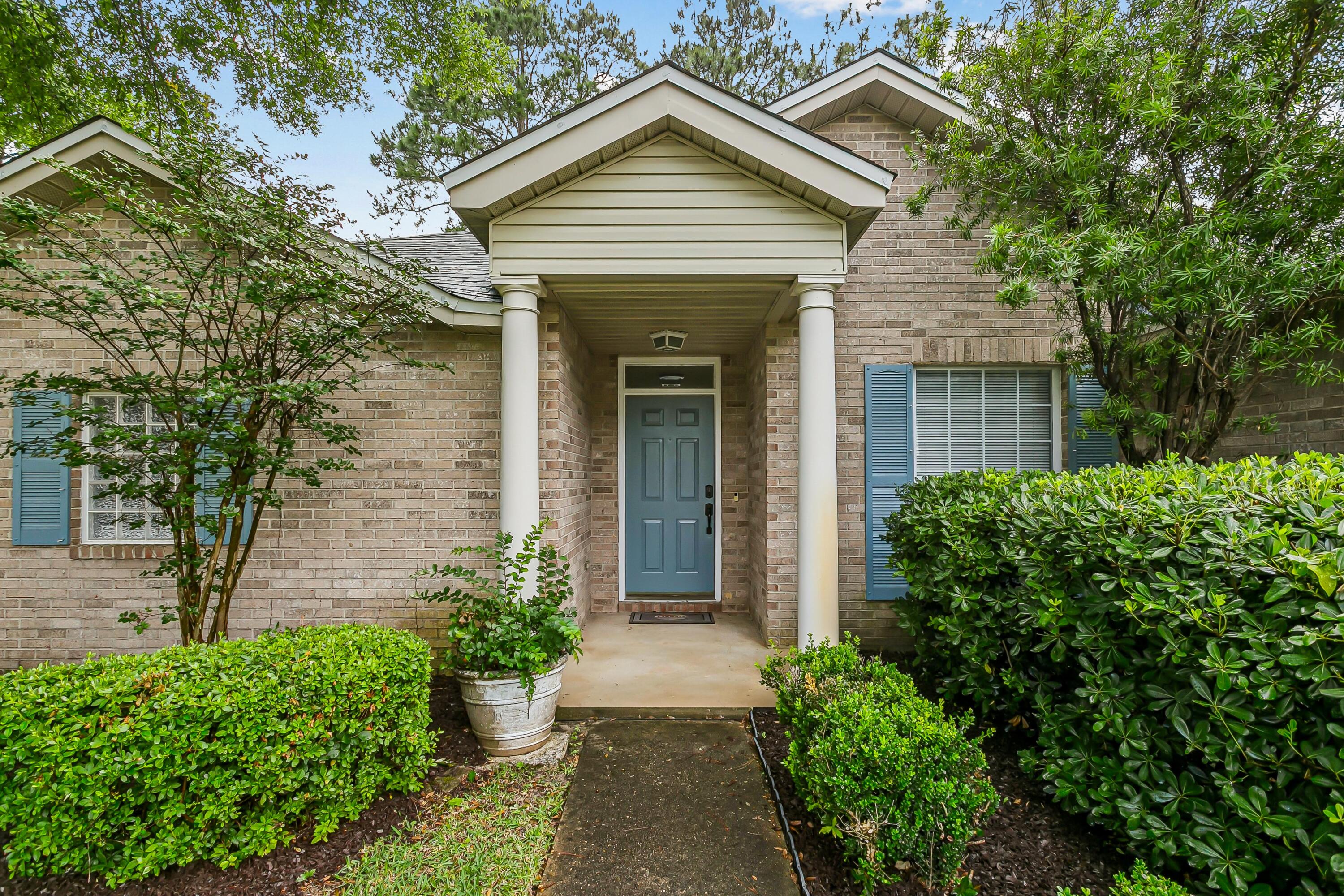 LAKEVIEW - Residential