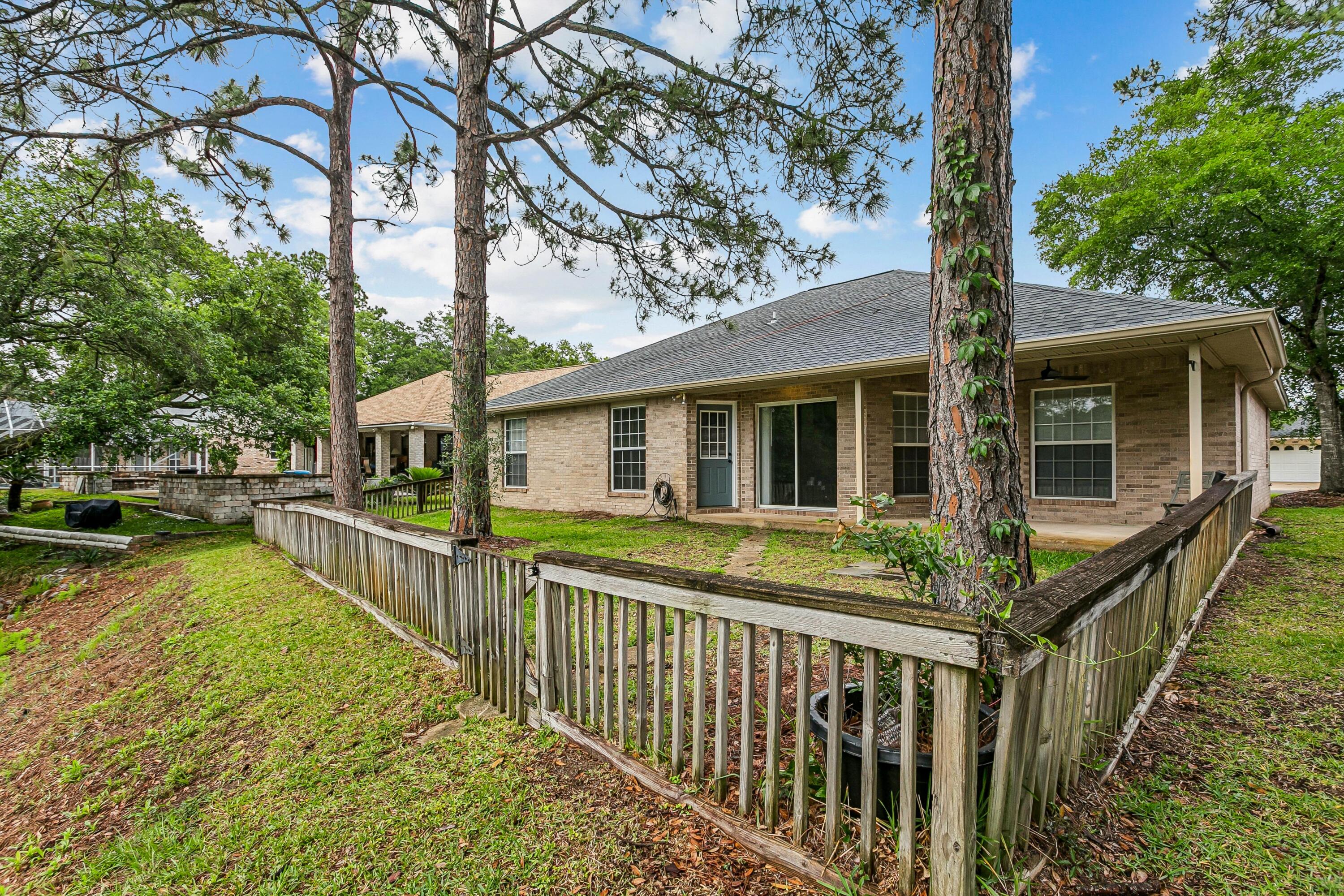 LAKEVIEW - Residential