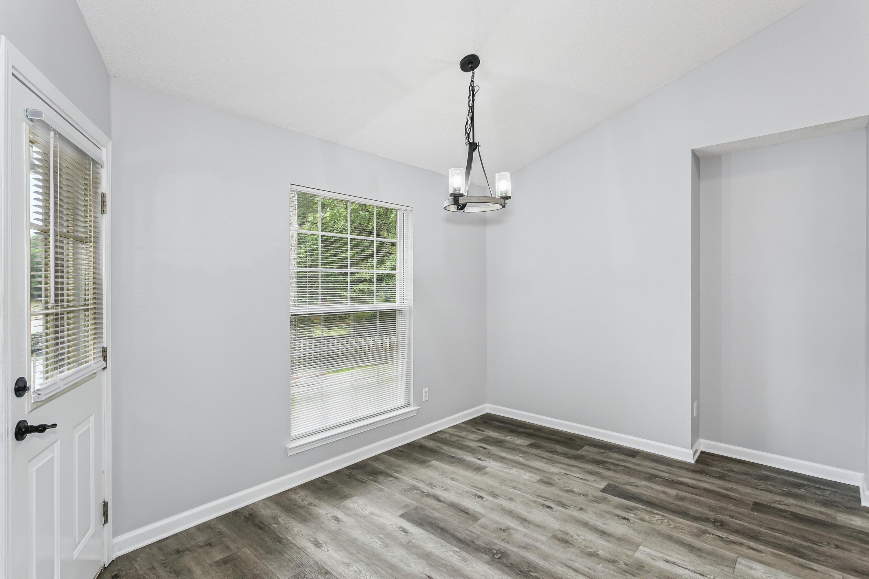 LAKEVIEW - Residential