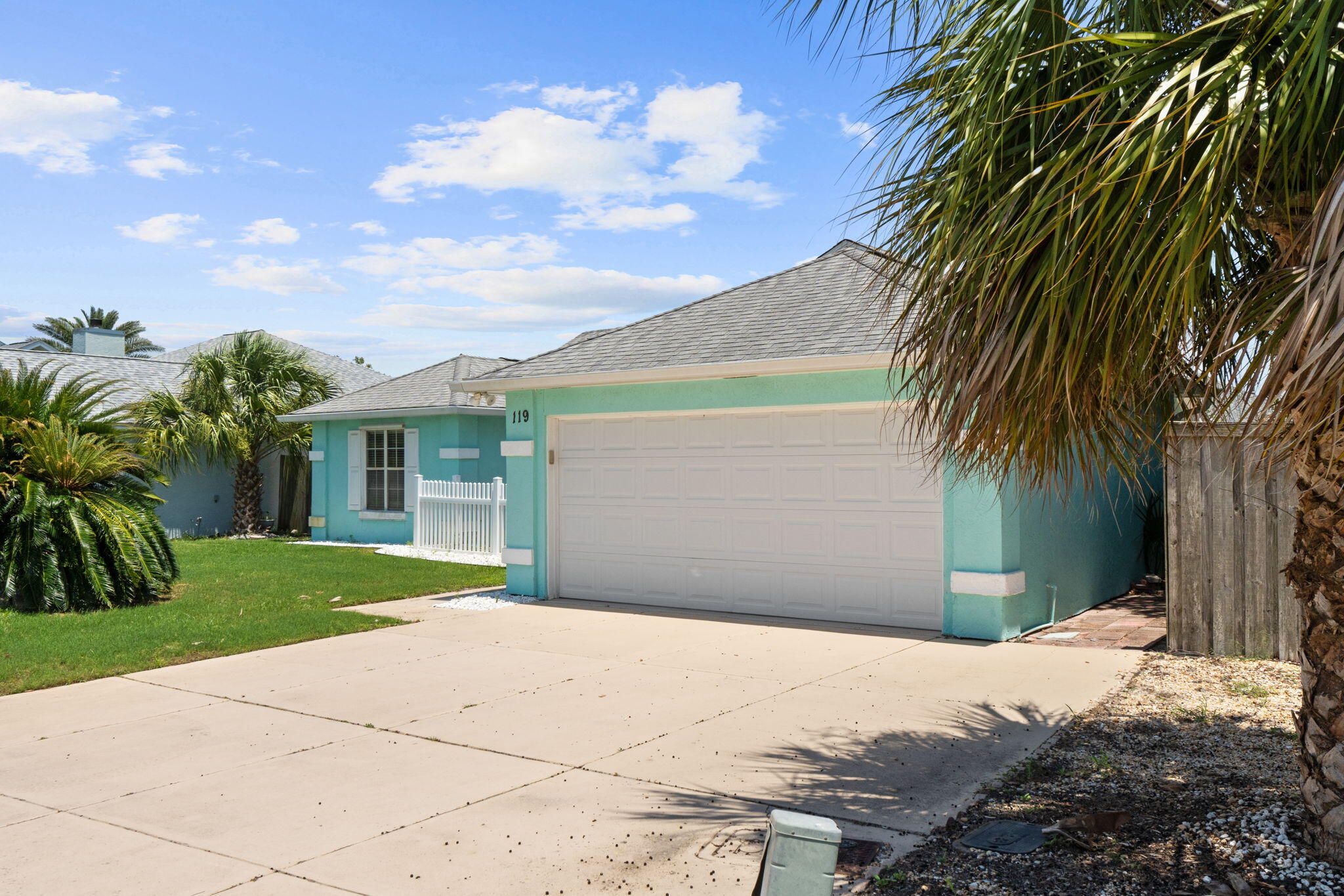 SEACLUSION BEACH - Residential