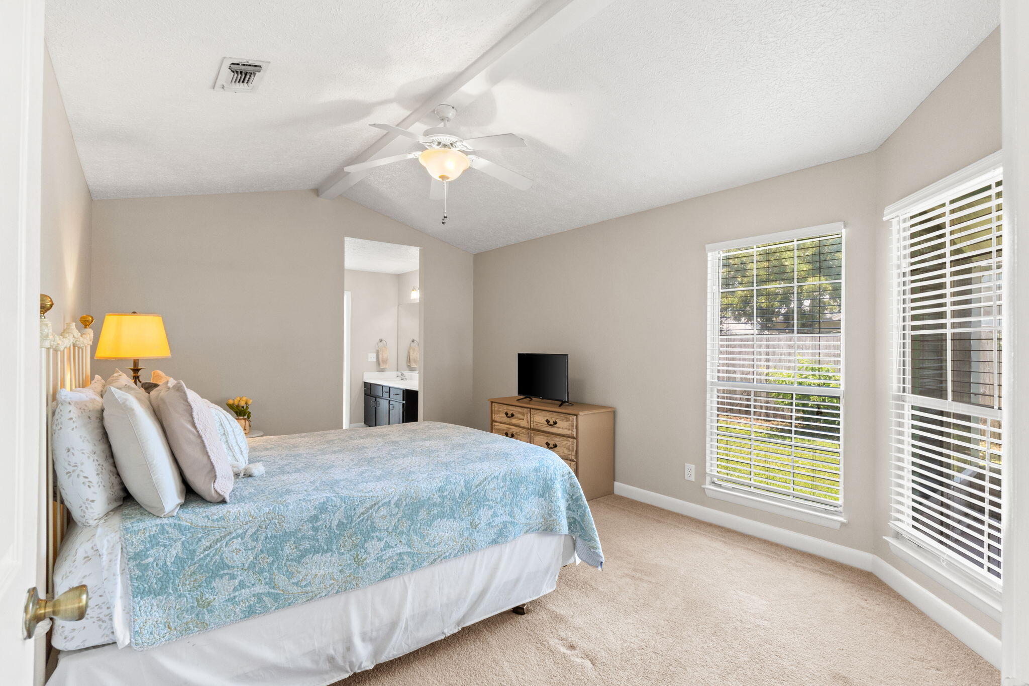 SEACLUSION BEACH - Residential
