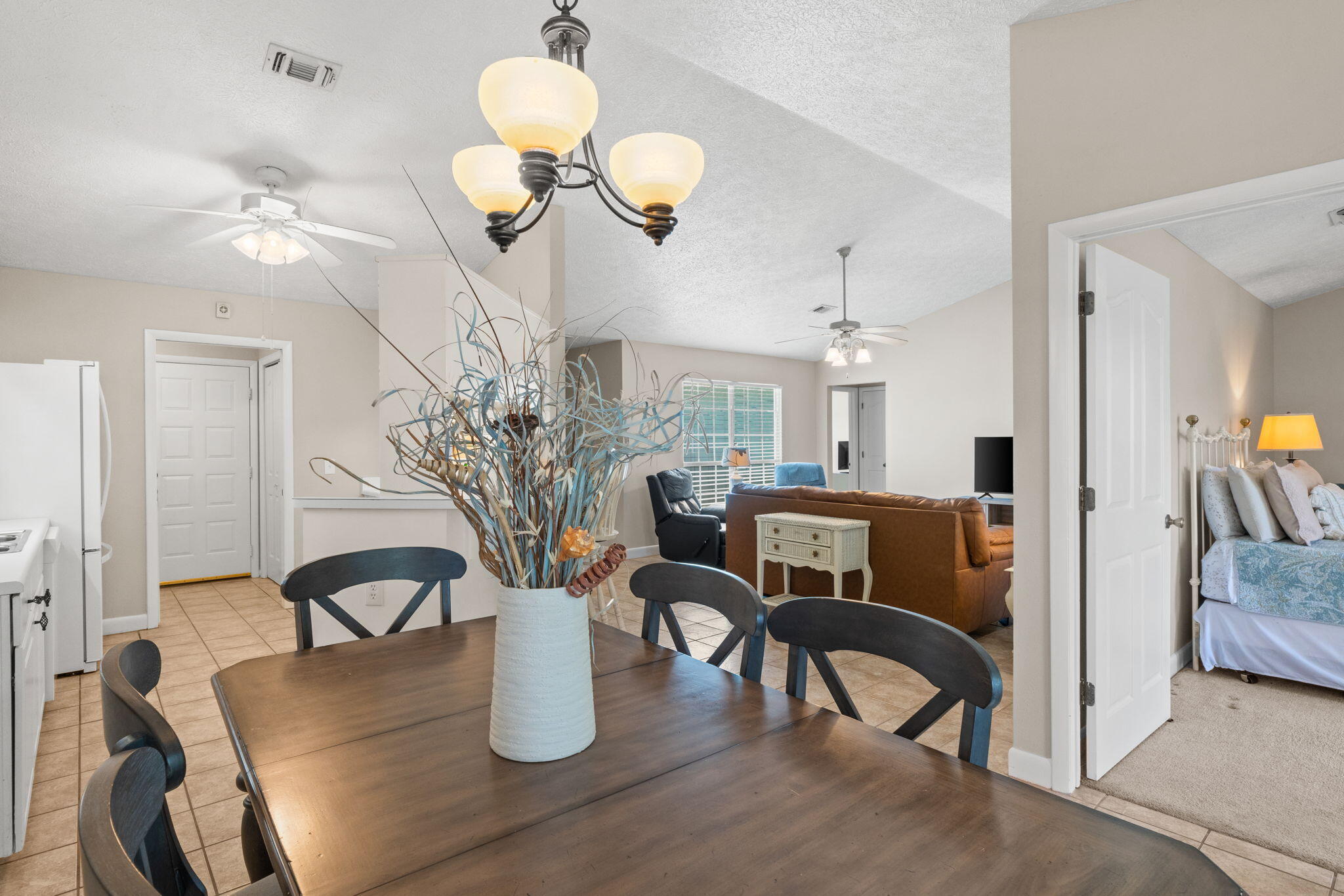 SEACLUSION BEACH - Residential