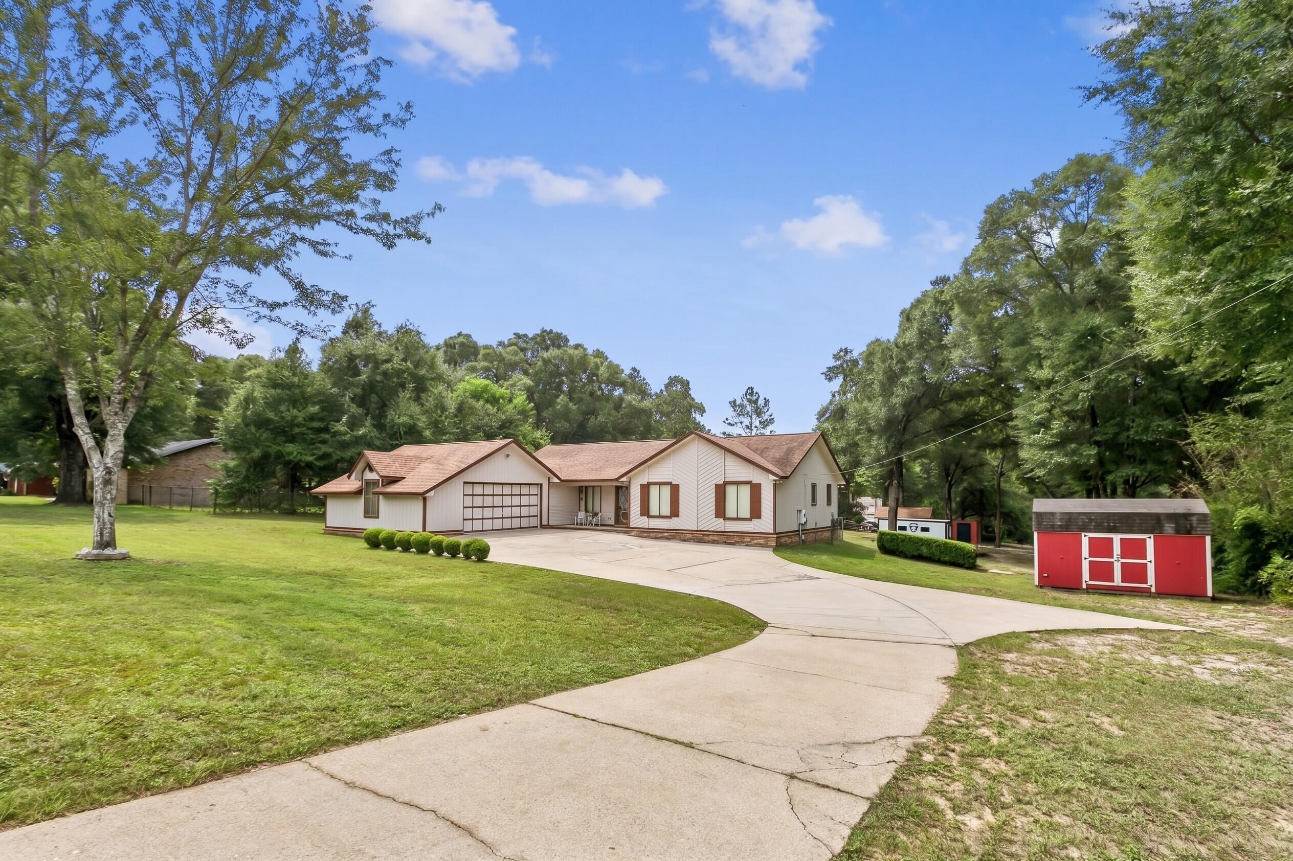 KENNEDY LAKES 1ST ADDN - Residential
