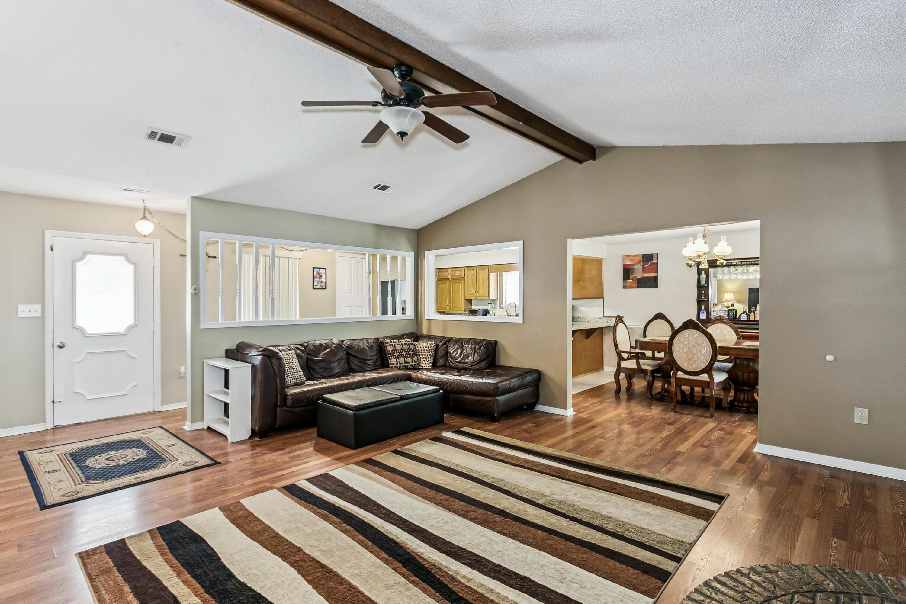 KENNEDY LAKES 1ST ADDN - Residential