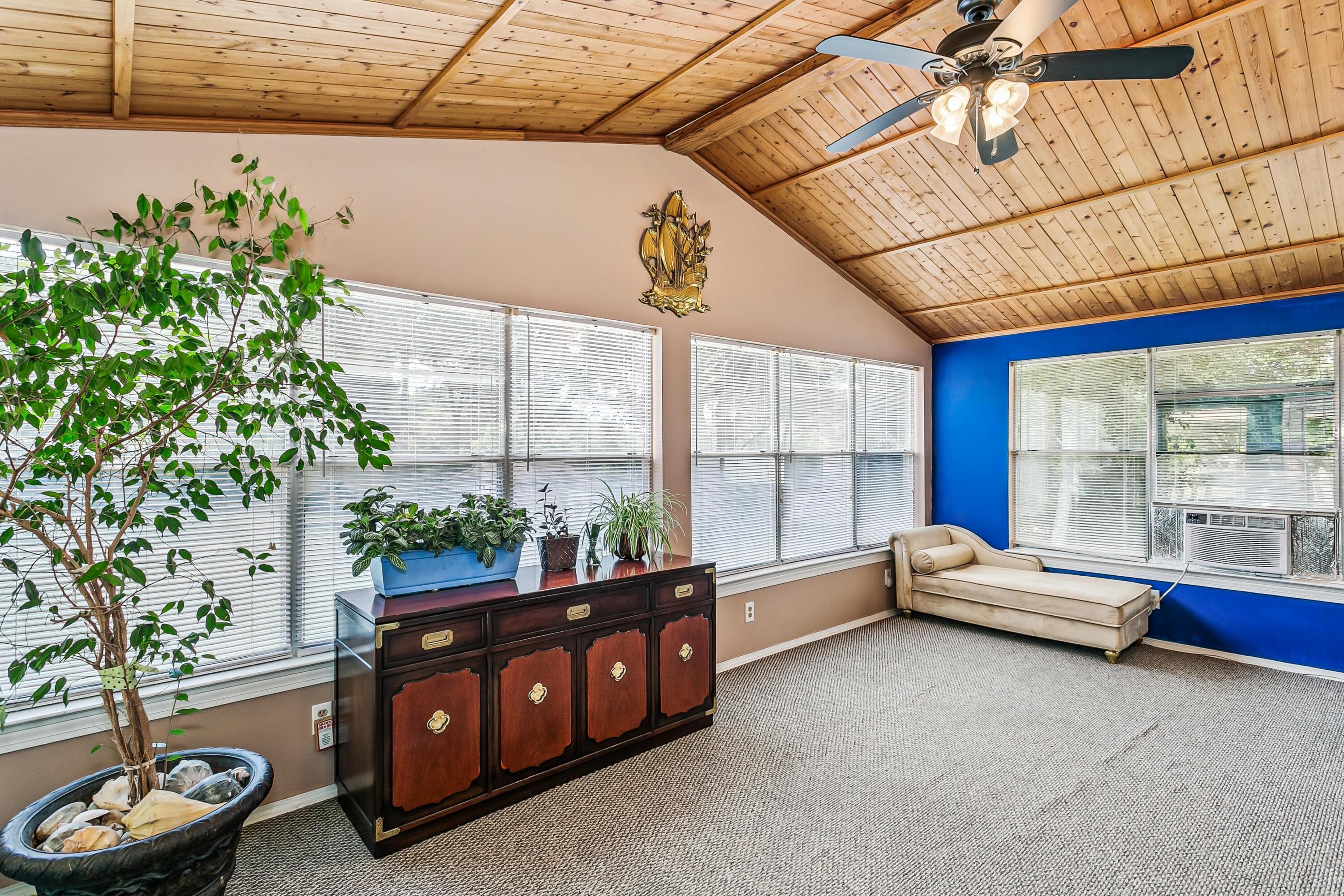 KENNEDY LAKES 1ST ADDN - Residential