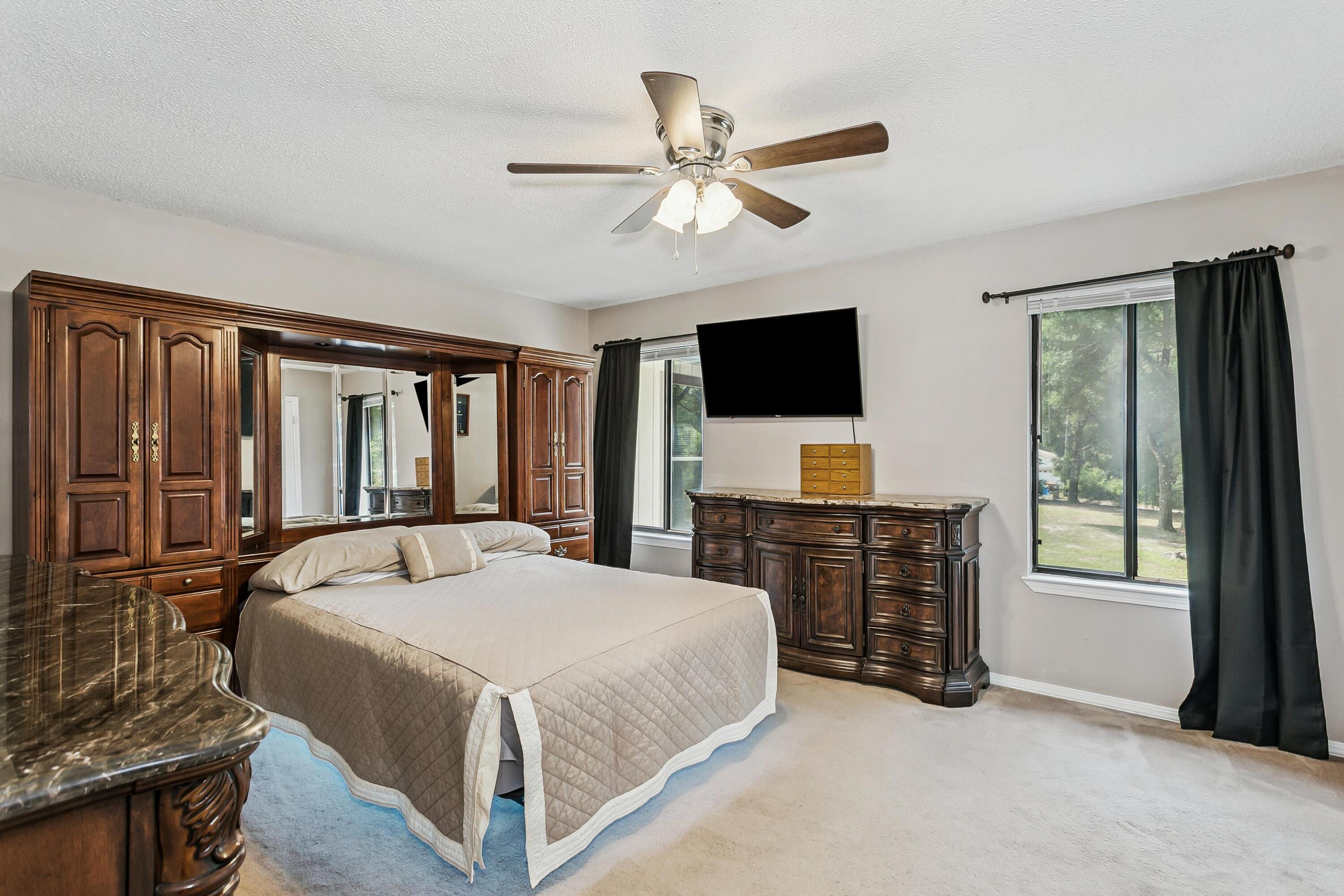 KENNEDY LAKES 1ST ADDN - Residential