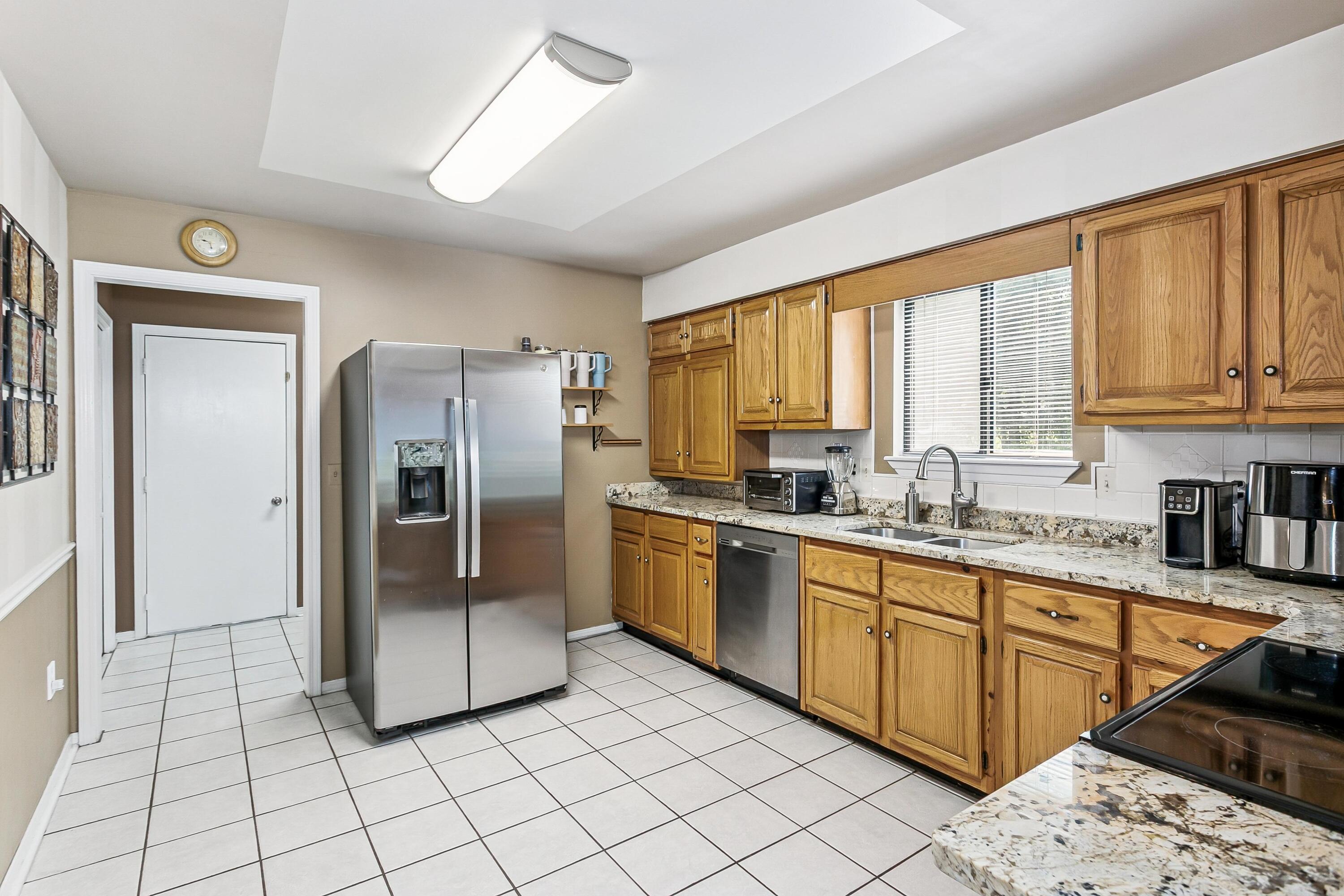 KENNEDY LAKES 1ST ADDN - Residential