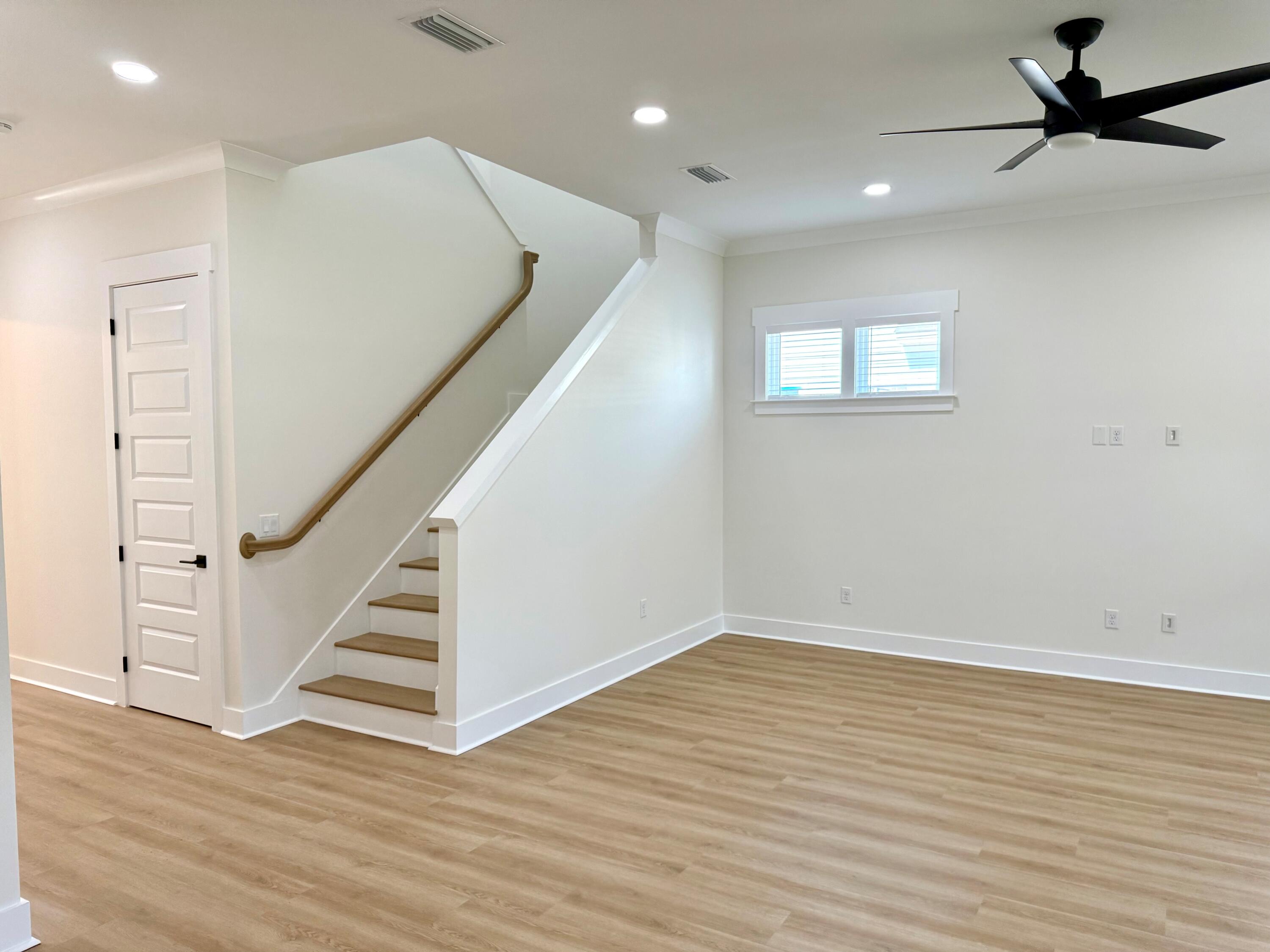 DEER MOSS CREEK - Residential