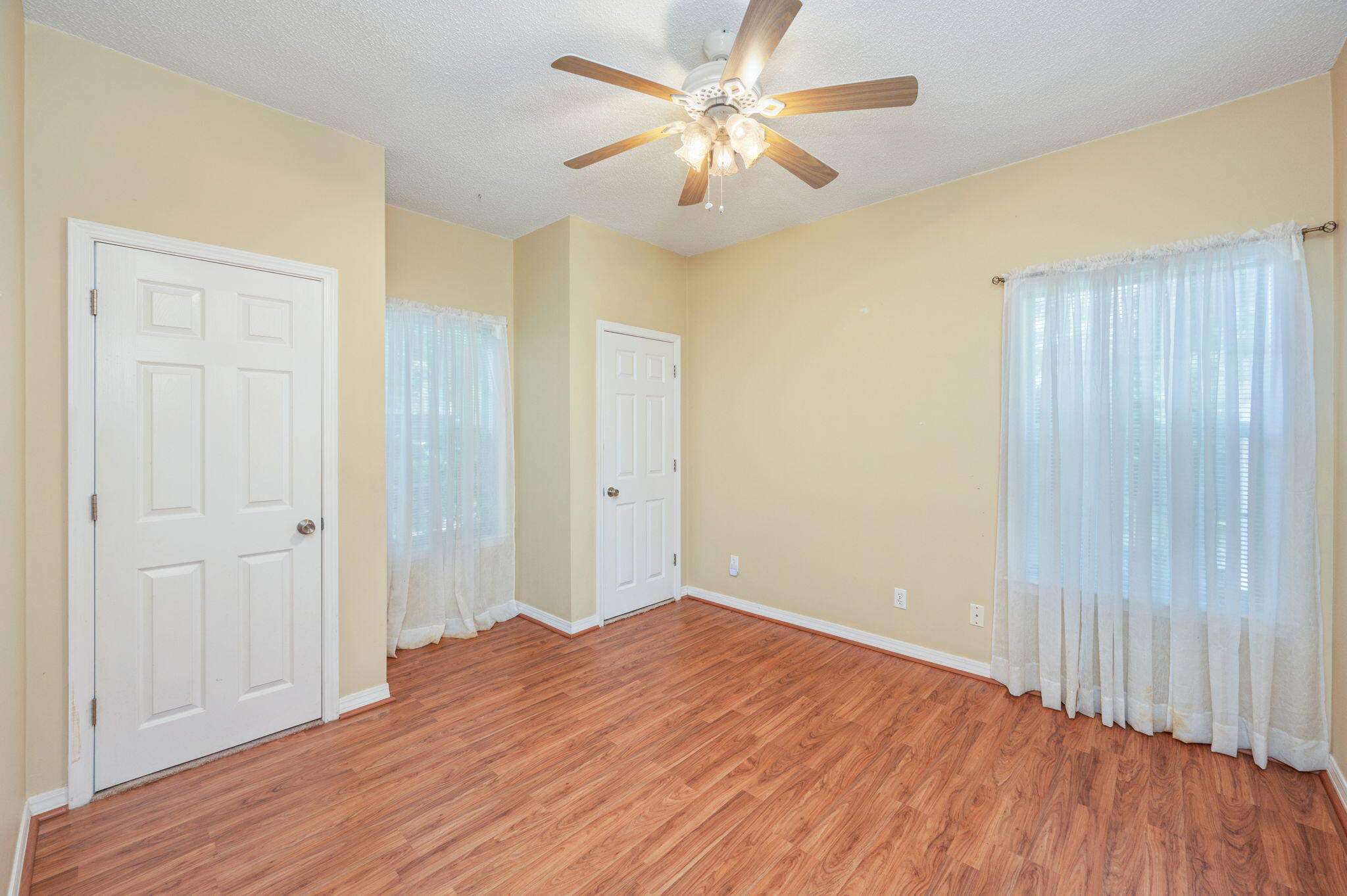 HOMESTEAD MANOR S/D - Residential