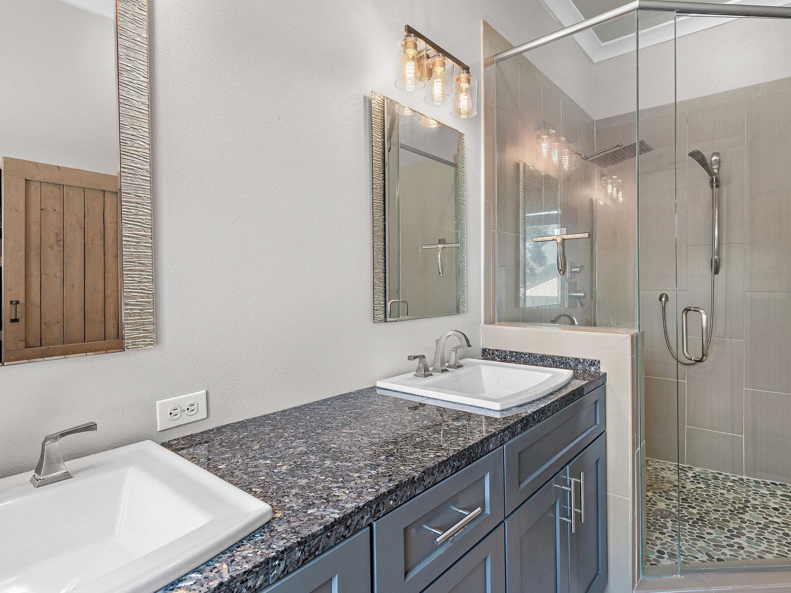 ARROYA CASSA - Residential