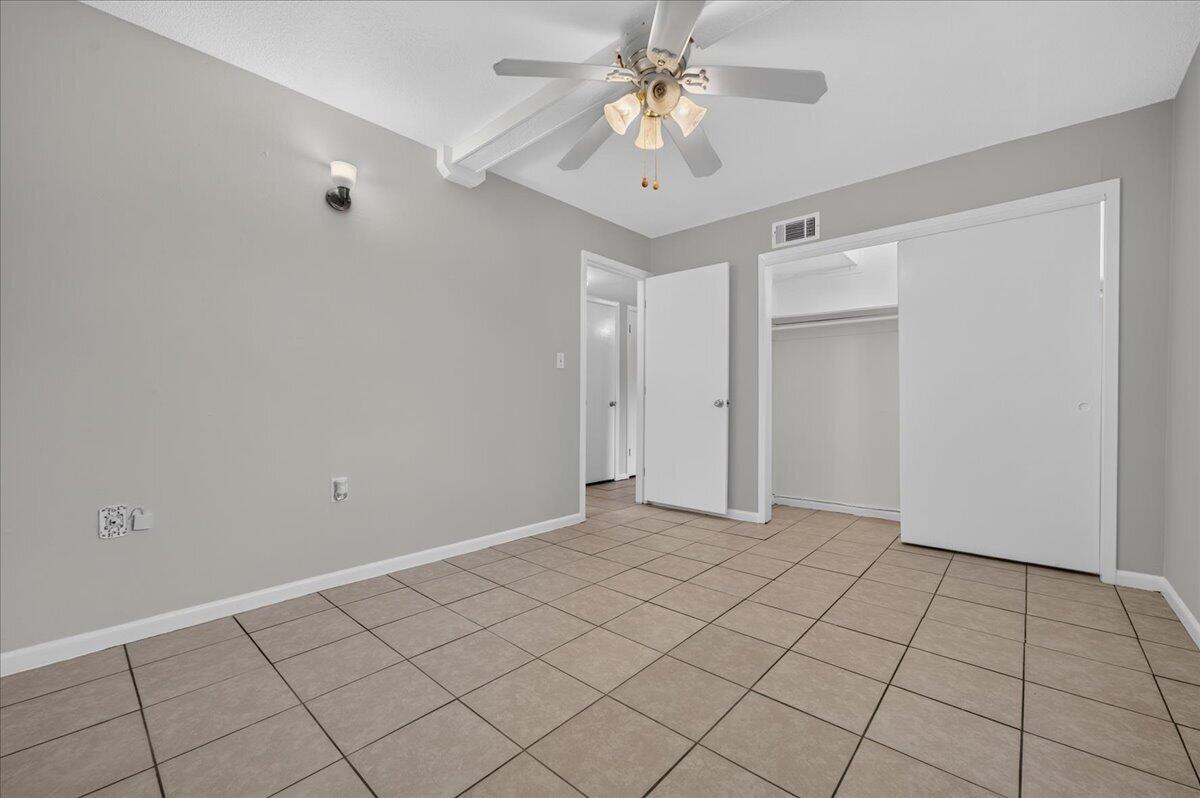 BREAKERS WEST - Residential