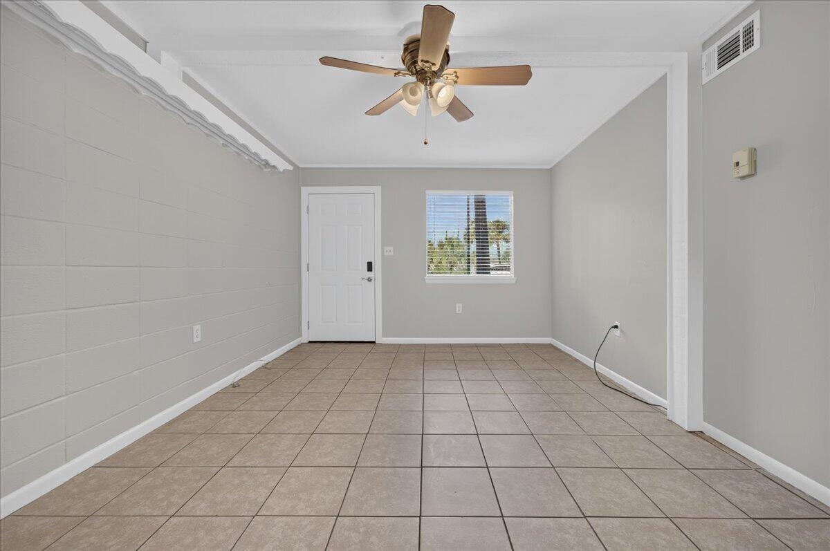BREAKERS WEST - Residential