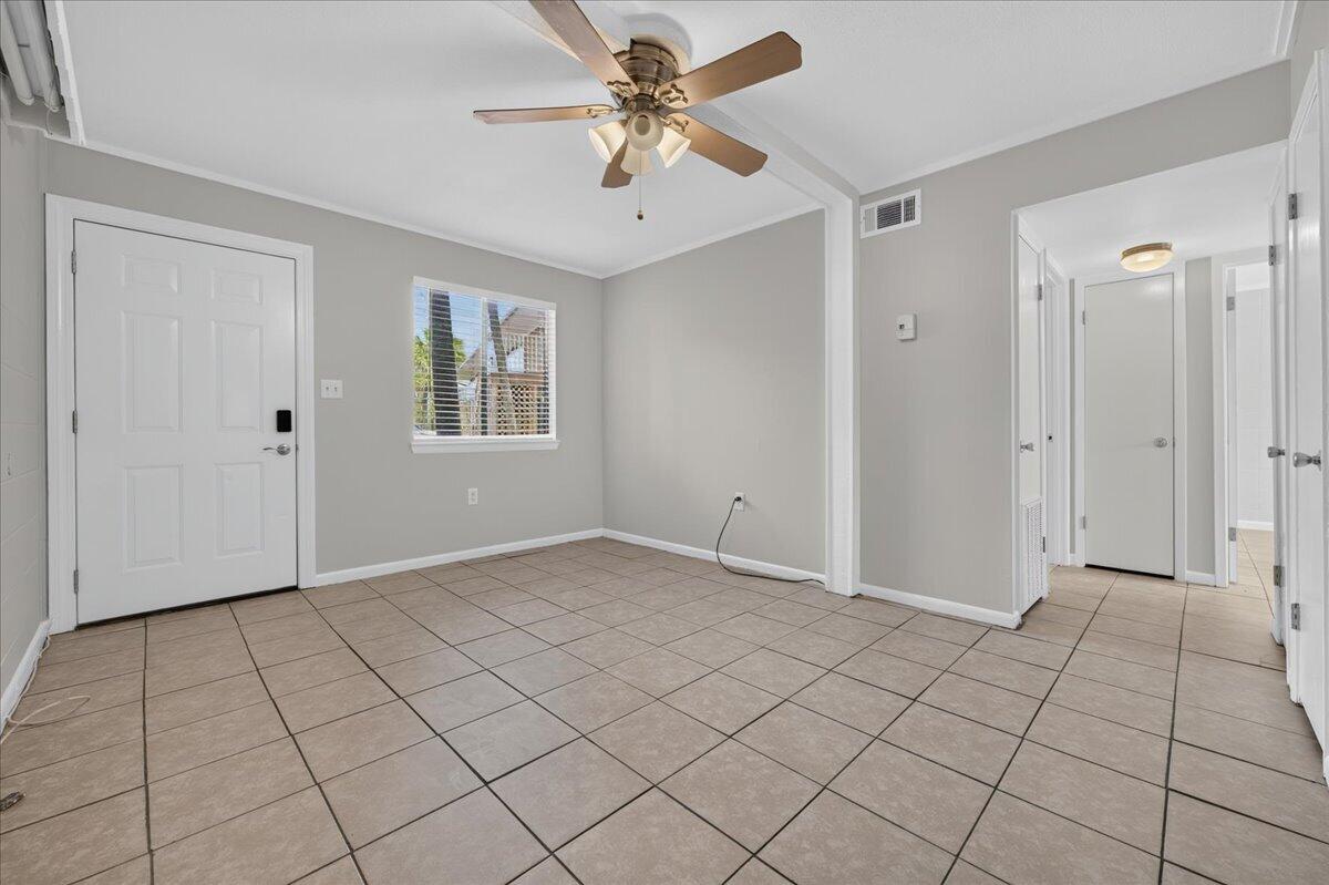BREAKERS WEST - Residential