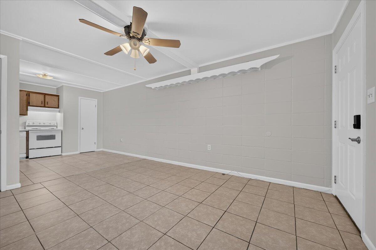 BREAKERS WEST - Residential