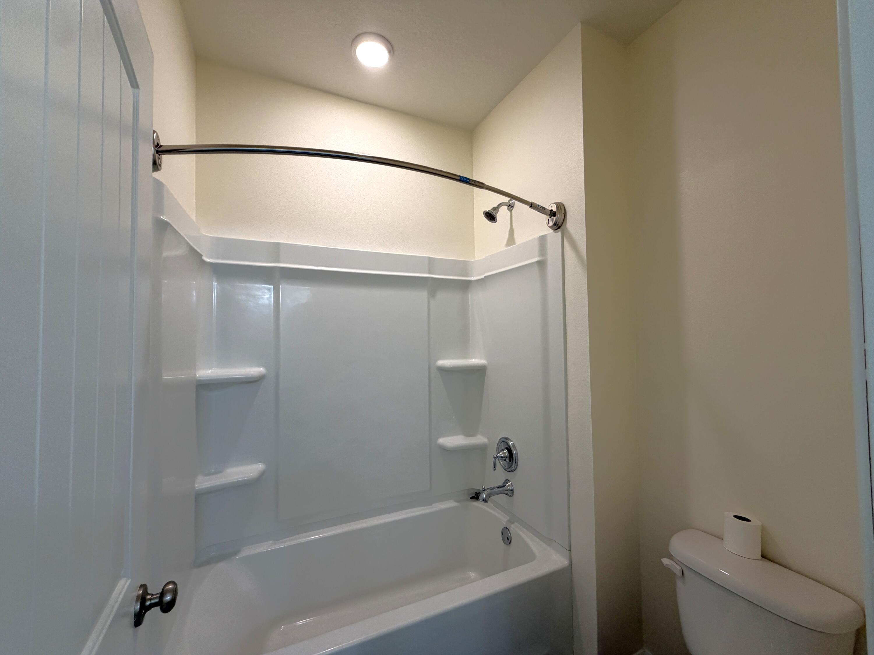 Redstone Commons - Residential Lease