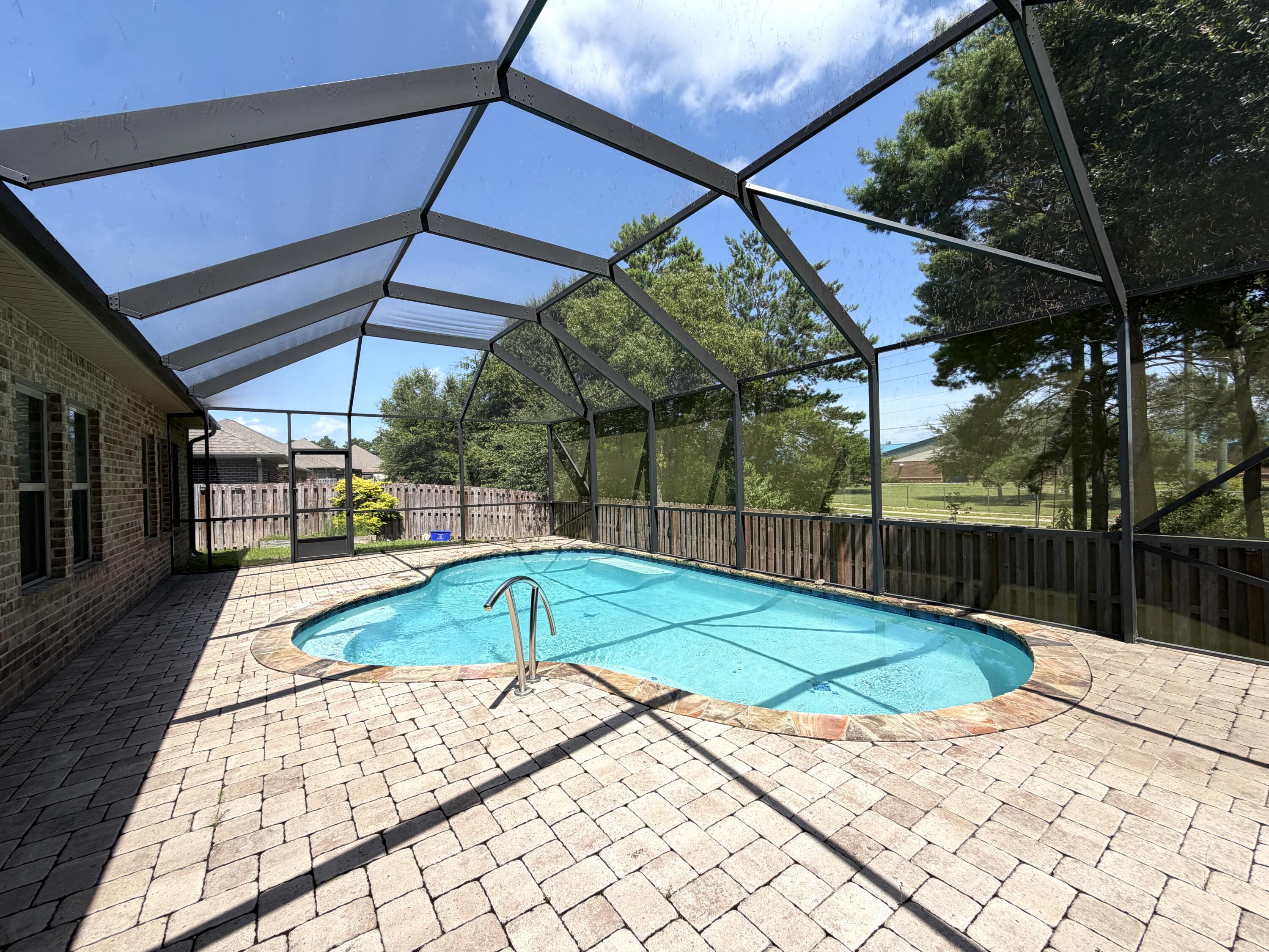 Redstone Commons - Residential Lease